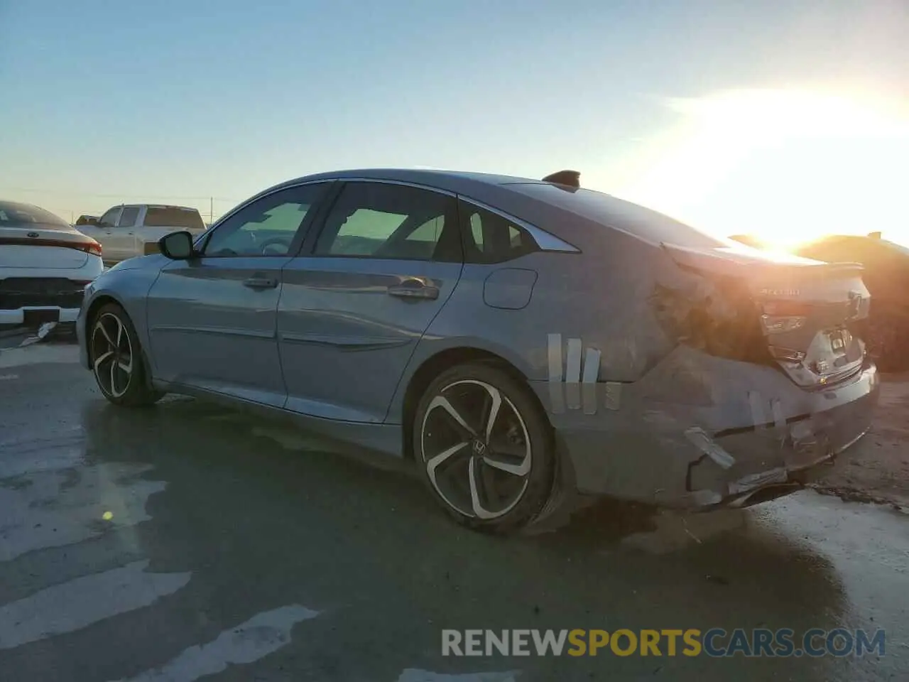 2 Фотография поврежденного автомобиля 1HGCV1F33NA121100 HONDA ACCORD 2022