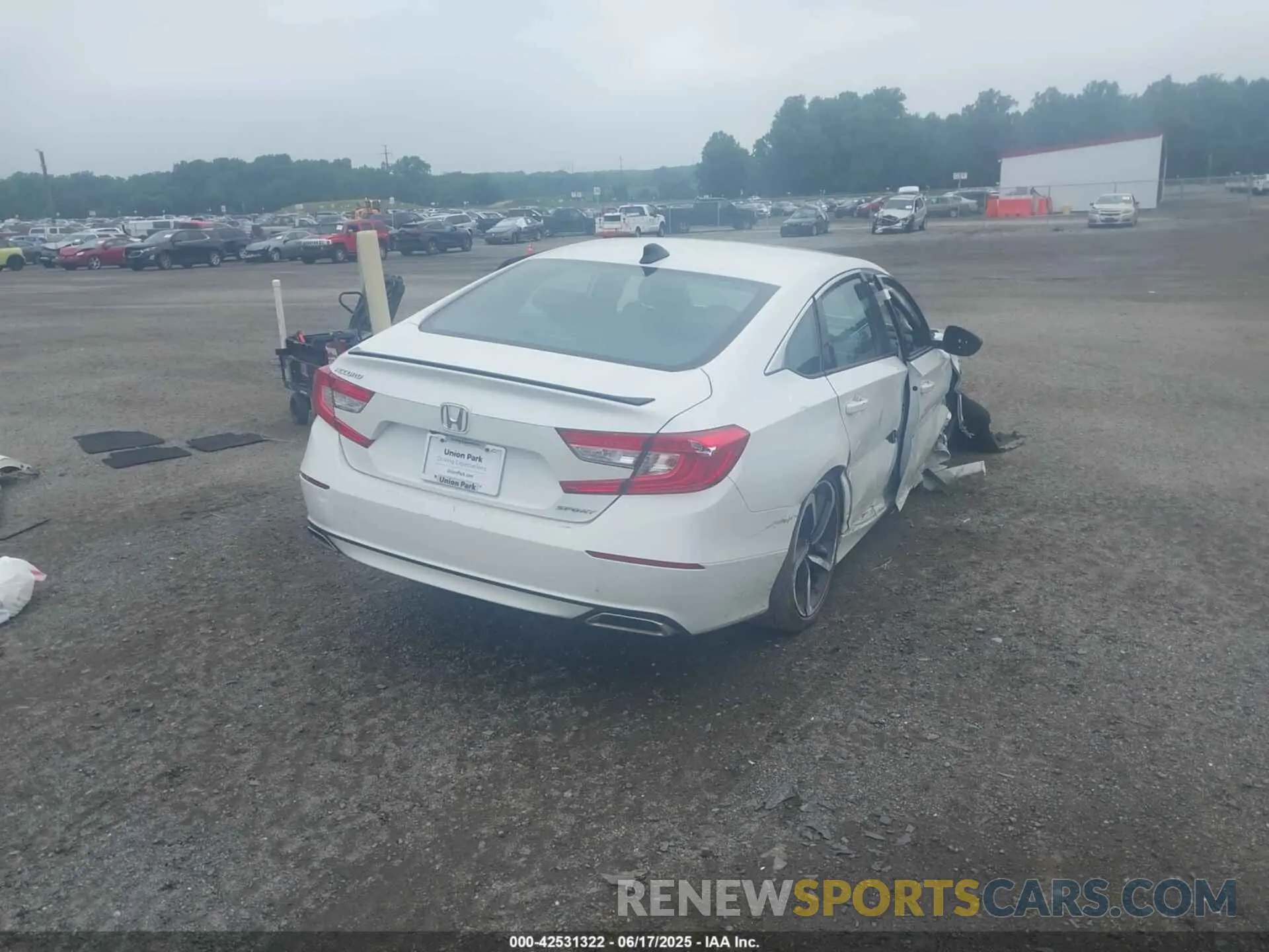 4 Photograph of a damaged car 1HGCV1F34NA035150 HONDA ACCORD 2022