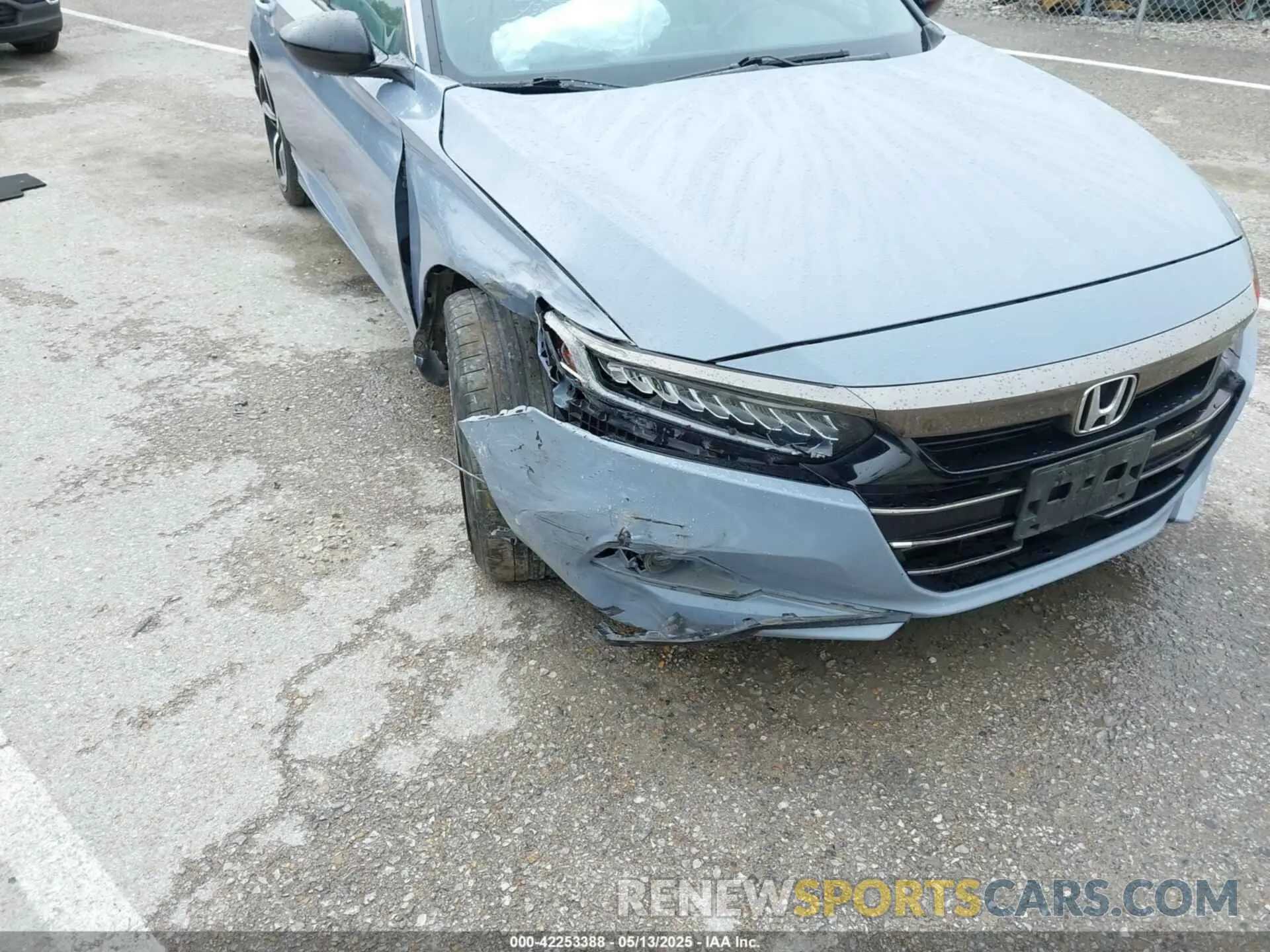 6 Photograph of a damaged car 1HGCV1F34NA064552 HONDA ACCORD 2022
