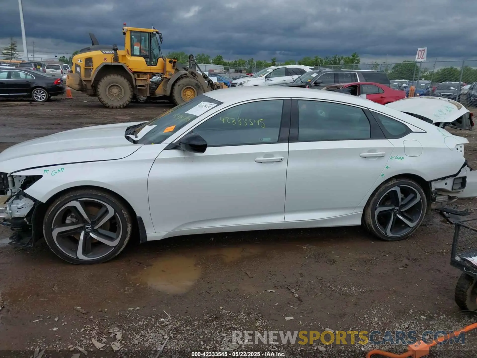 15 Photograph of a damaged car 1HGCV1F34NA103799 HONDA ACCORD 2022