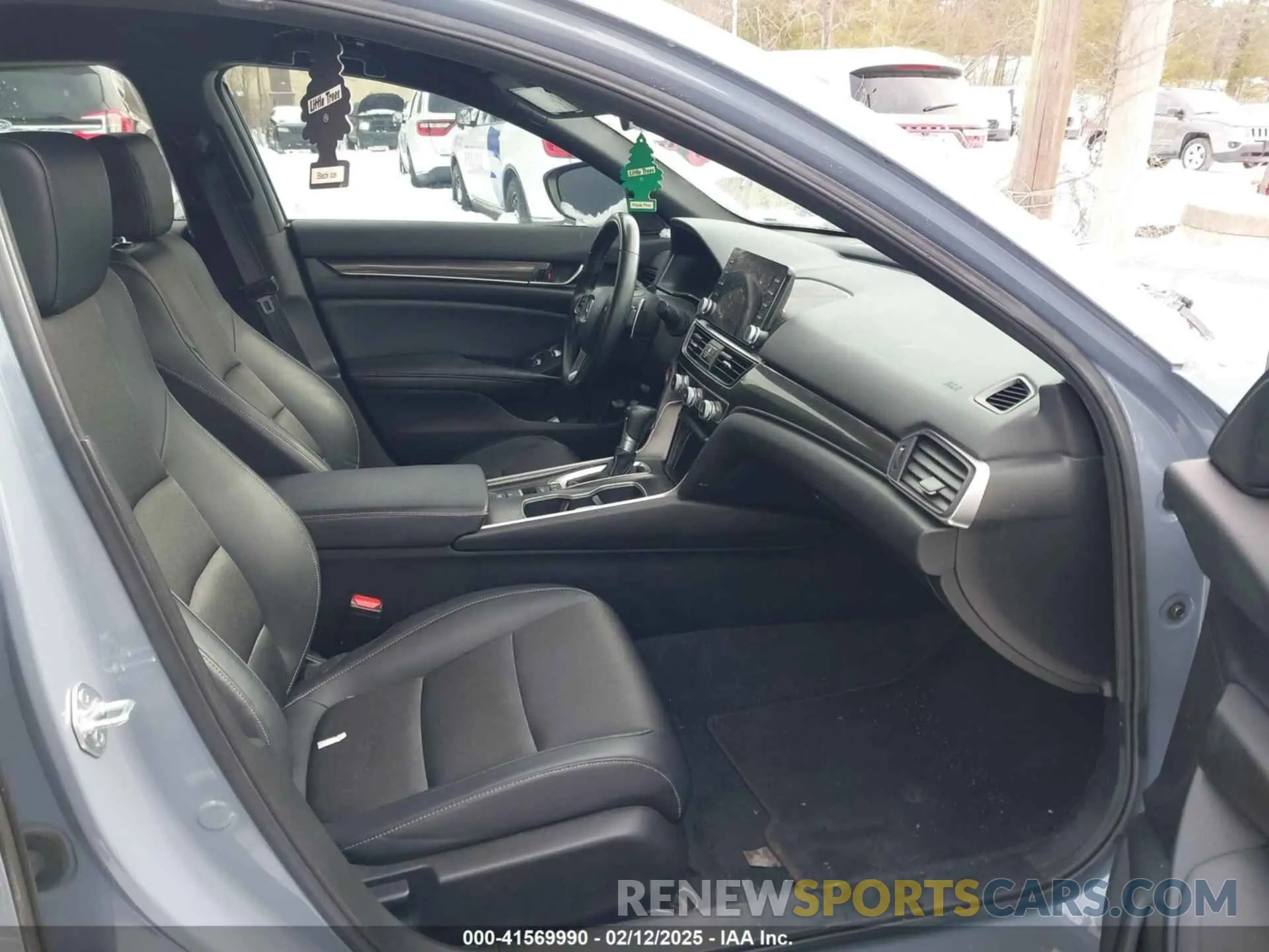 5 Photograph of a damaged car 1HGCV1F35NA038655 HONDA ACCORD 2022