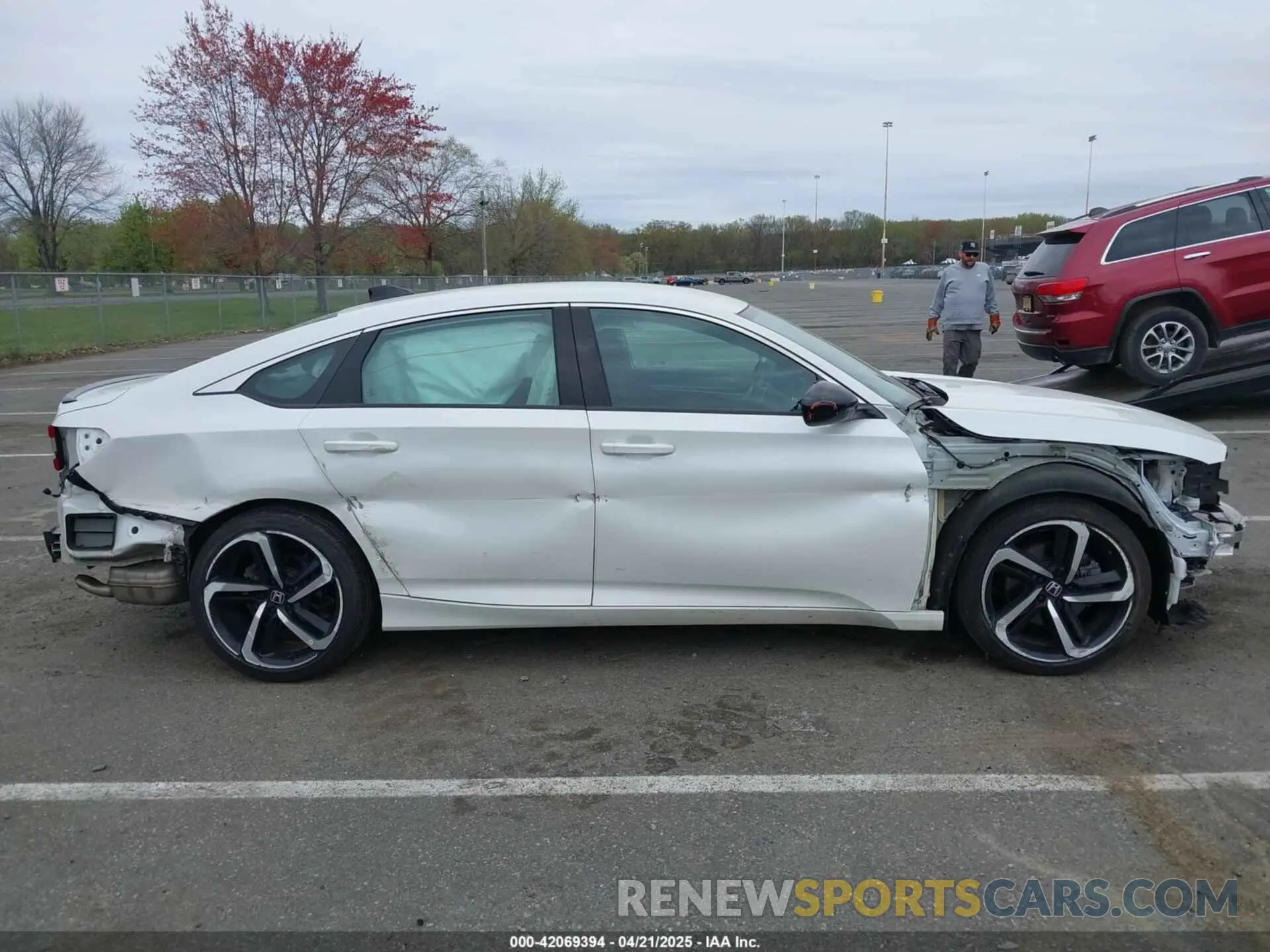 13 Photograph of a damaged car 1HGCV1F35NA111989 HONDA ACCORD 2022