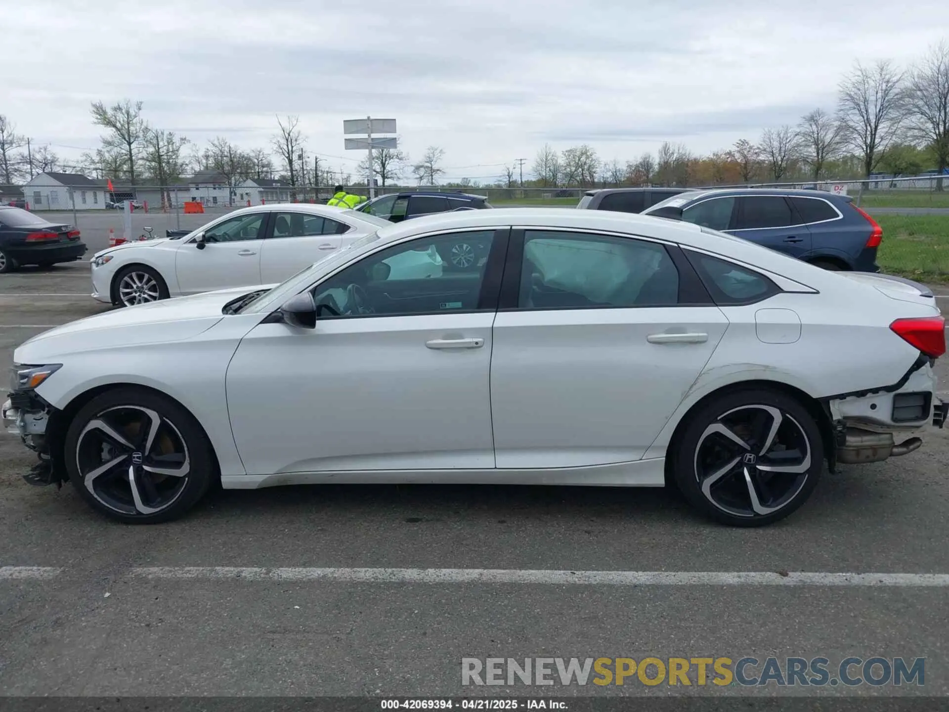 14 Photograph of a damaged car 1HGCV1F35NA111989 HONDA ACCORD 2022