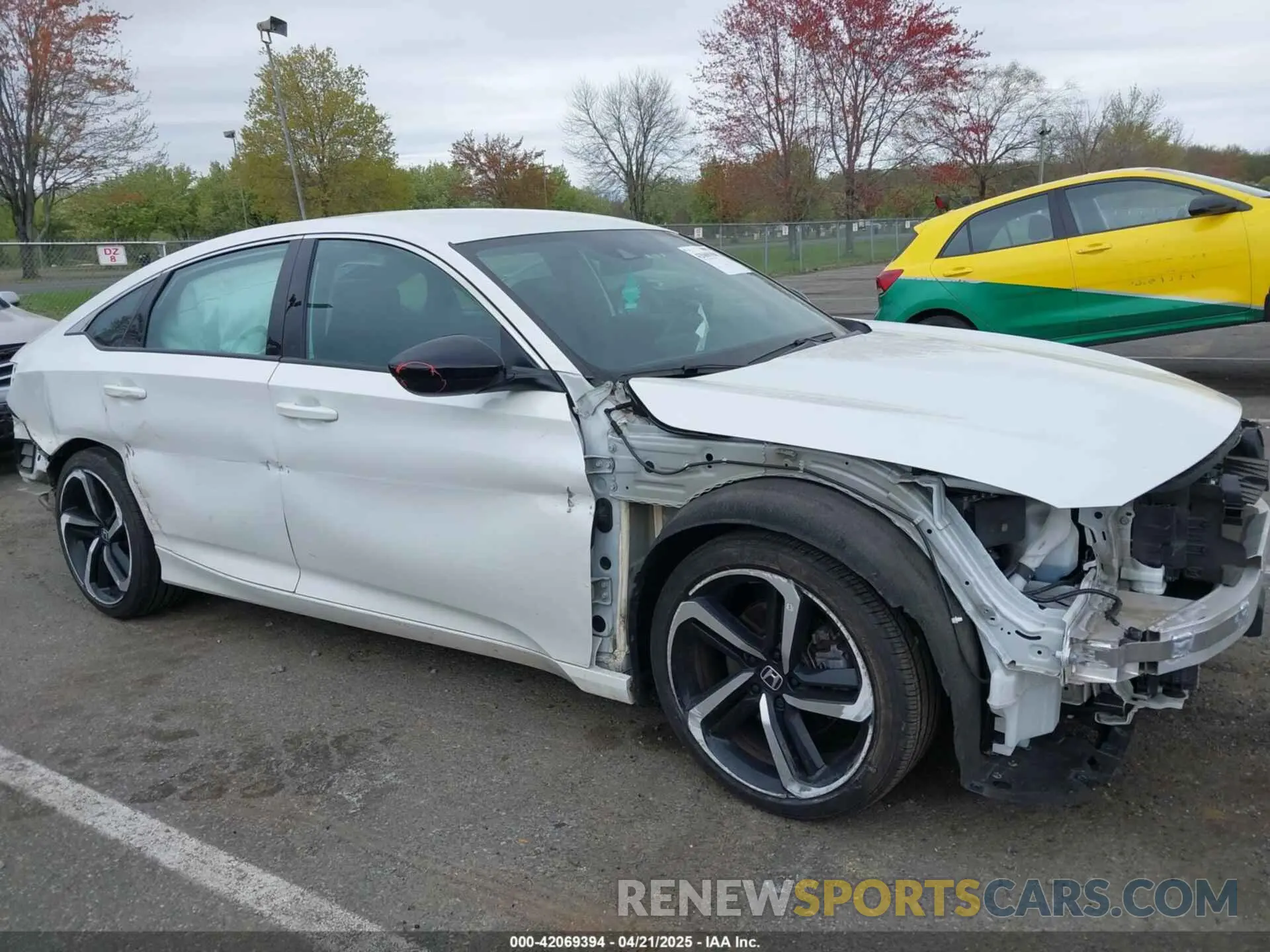 18 Photograph of a damaged car 1HGCV1F35NA111989 HONDA ACCORD 2022