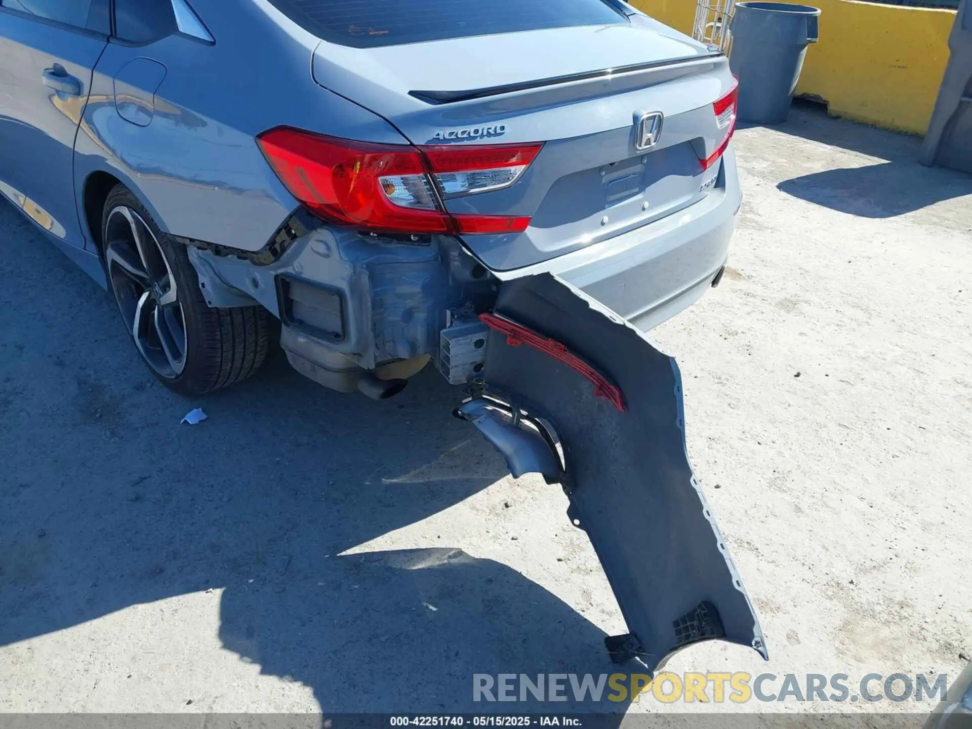 6 Photograph of a damaged car 1HGCV1F36NA013814 HONDA ACCORD 2022