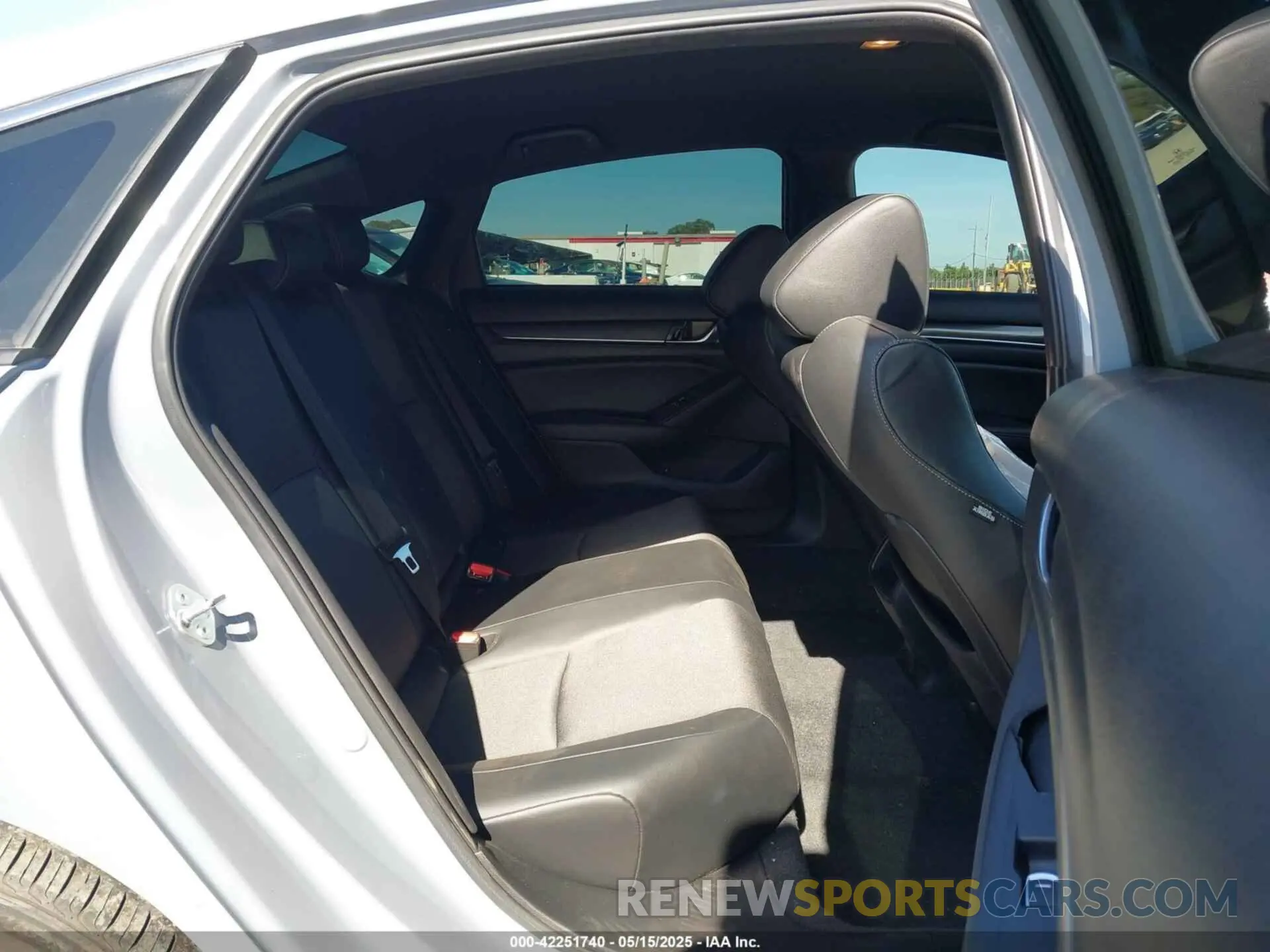 8 Photograph of a damaged car 1HGCV1F36NA013814 HONDA ACCORD 2022
