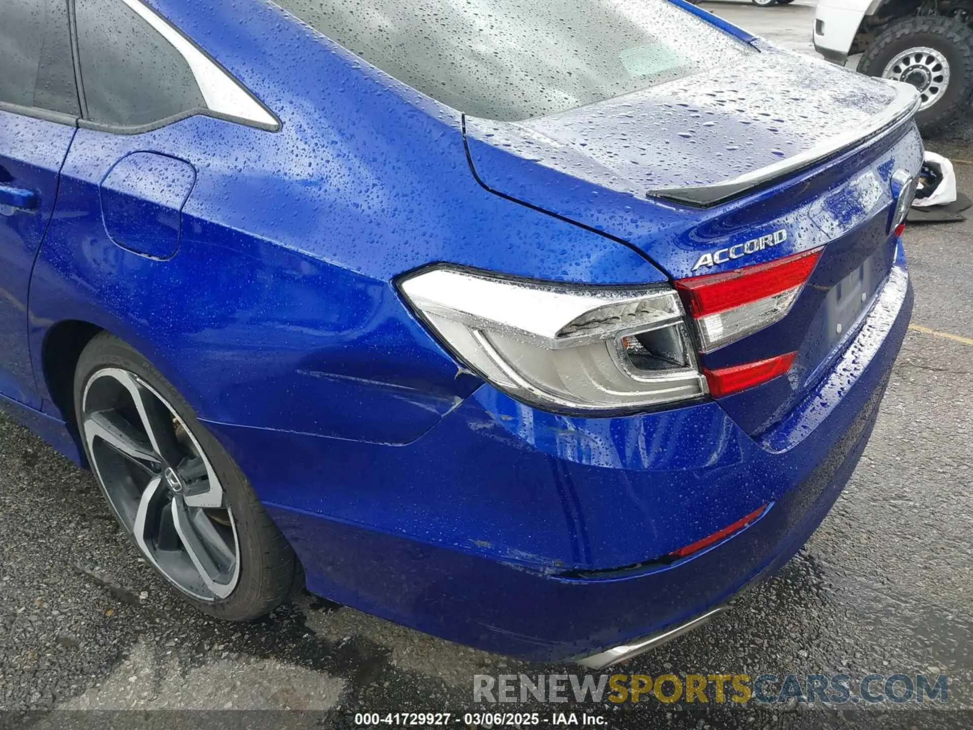 17 Photograph of a damaged car 1HGCV1F36NA047932 HONDA ACCORD 2022