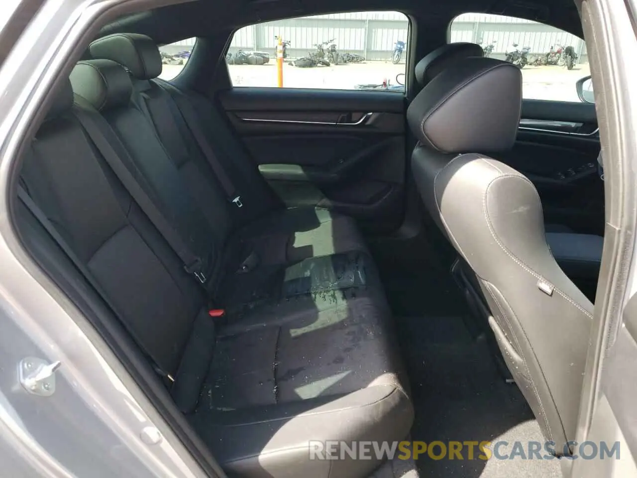 10 Photograph of a damaged car 1HGCV1F36NA089484 HONDA ACCORD 2022