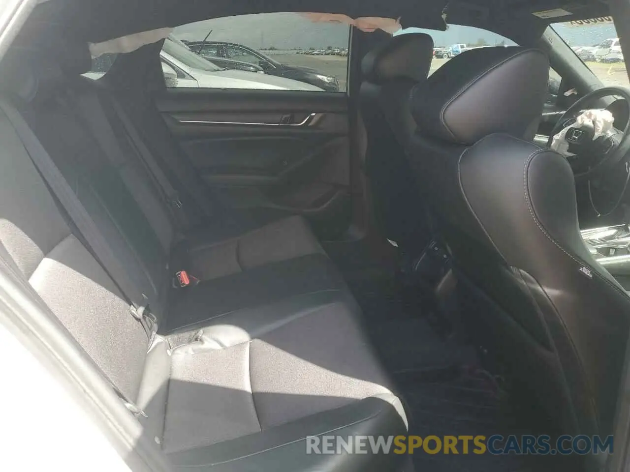 10 Photograph of a damaged car 1HGCV1F36NA112018 HONDA ACCORD 2022