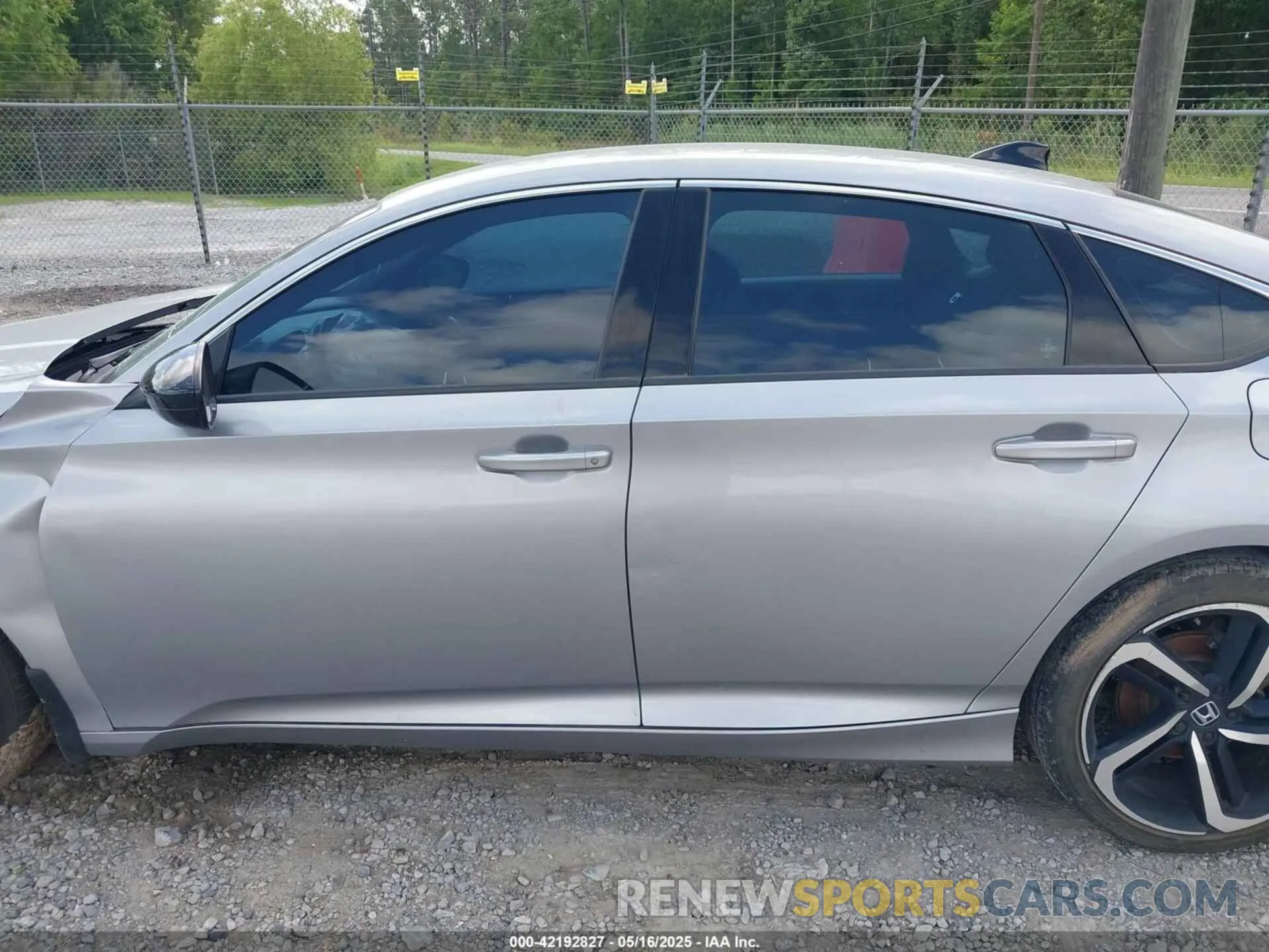 15 Photograph of a damaged car 1HGCV1F37NA043372 HONDA ACCORD 2022