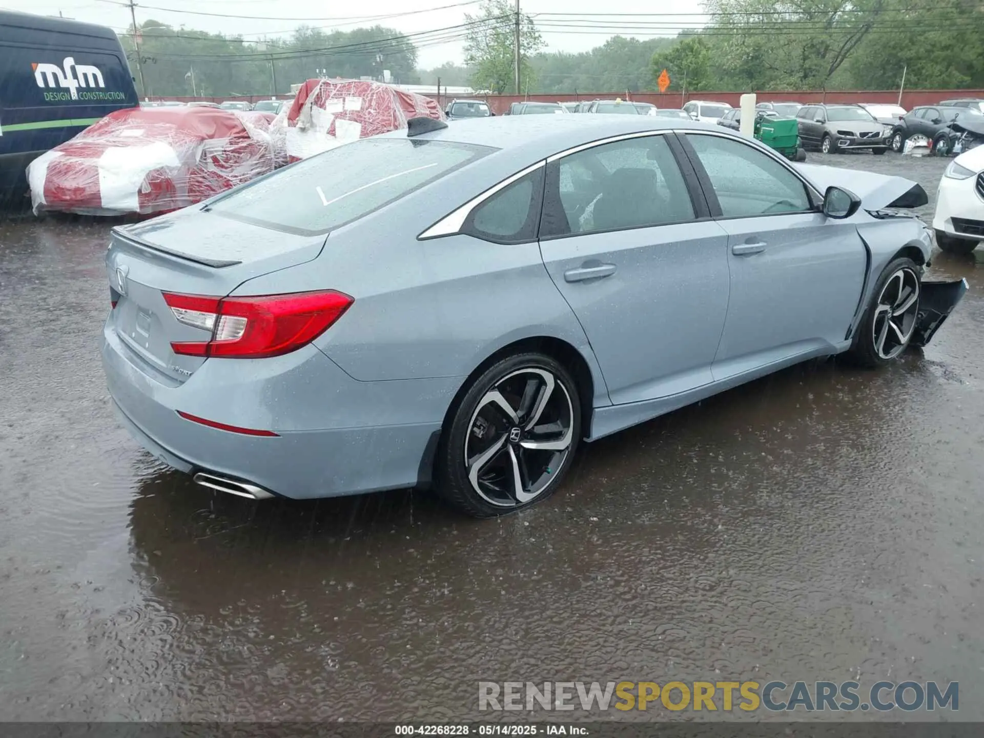 4 Фотография поврежденного автомобиля 1HGCV1F37NA075335 HONDA ACCORD 2022