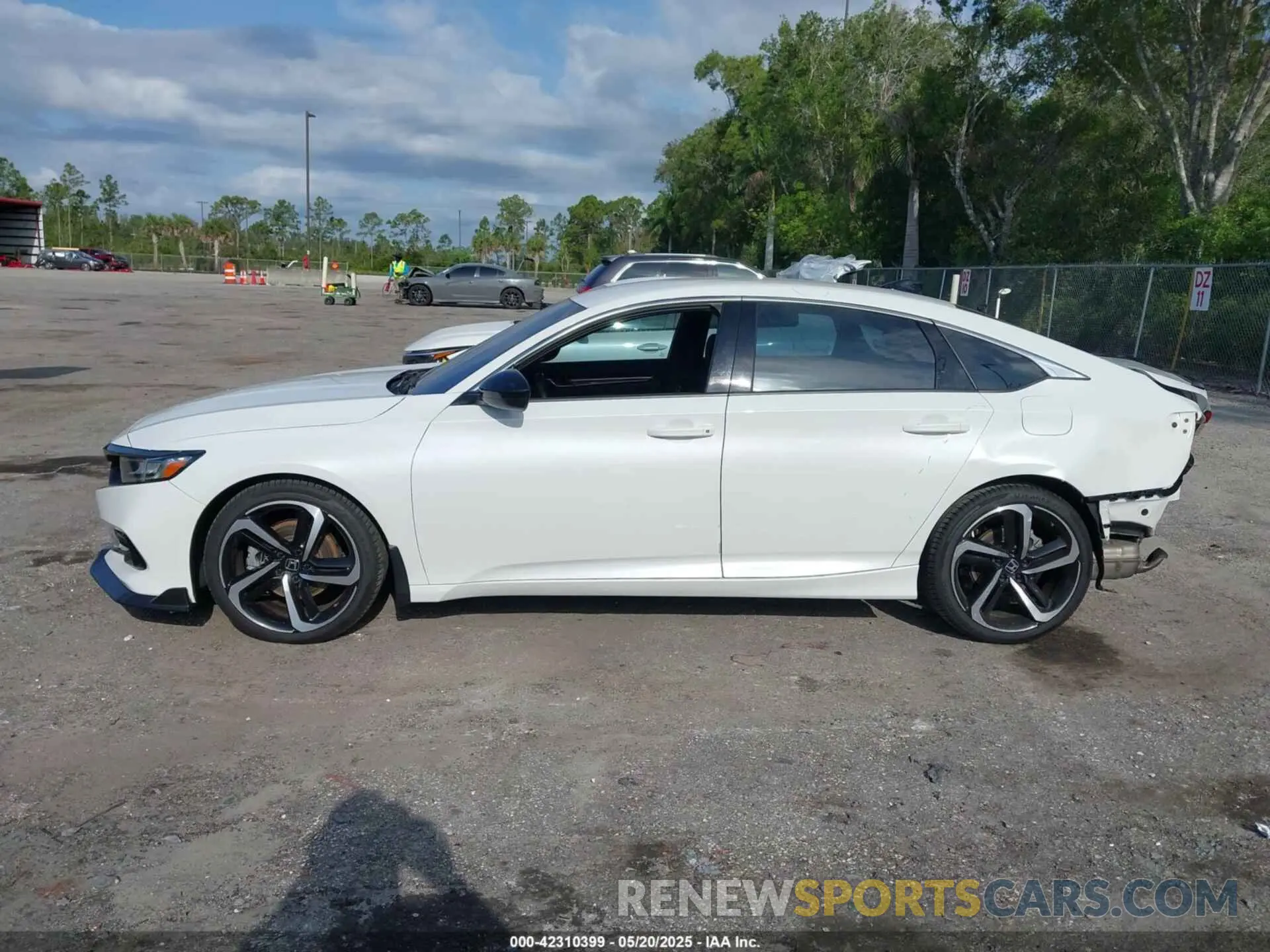 15 Photograph of a damaged car 1HGCV1F37NA113565 HONDA ACCORD 2022