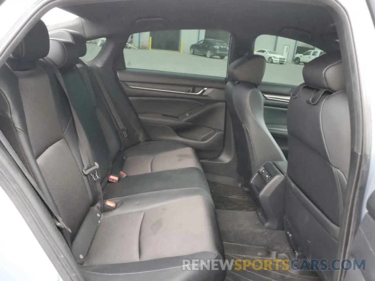 10 Photograph of a damaged car 1HGCV1F37NA117079 HONDA ACCORD 2022