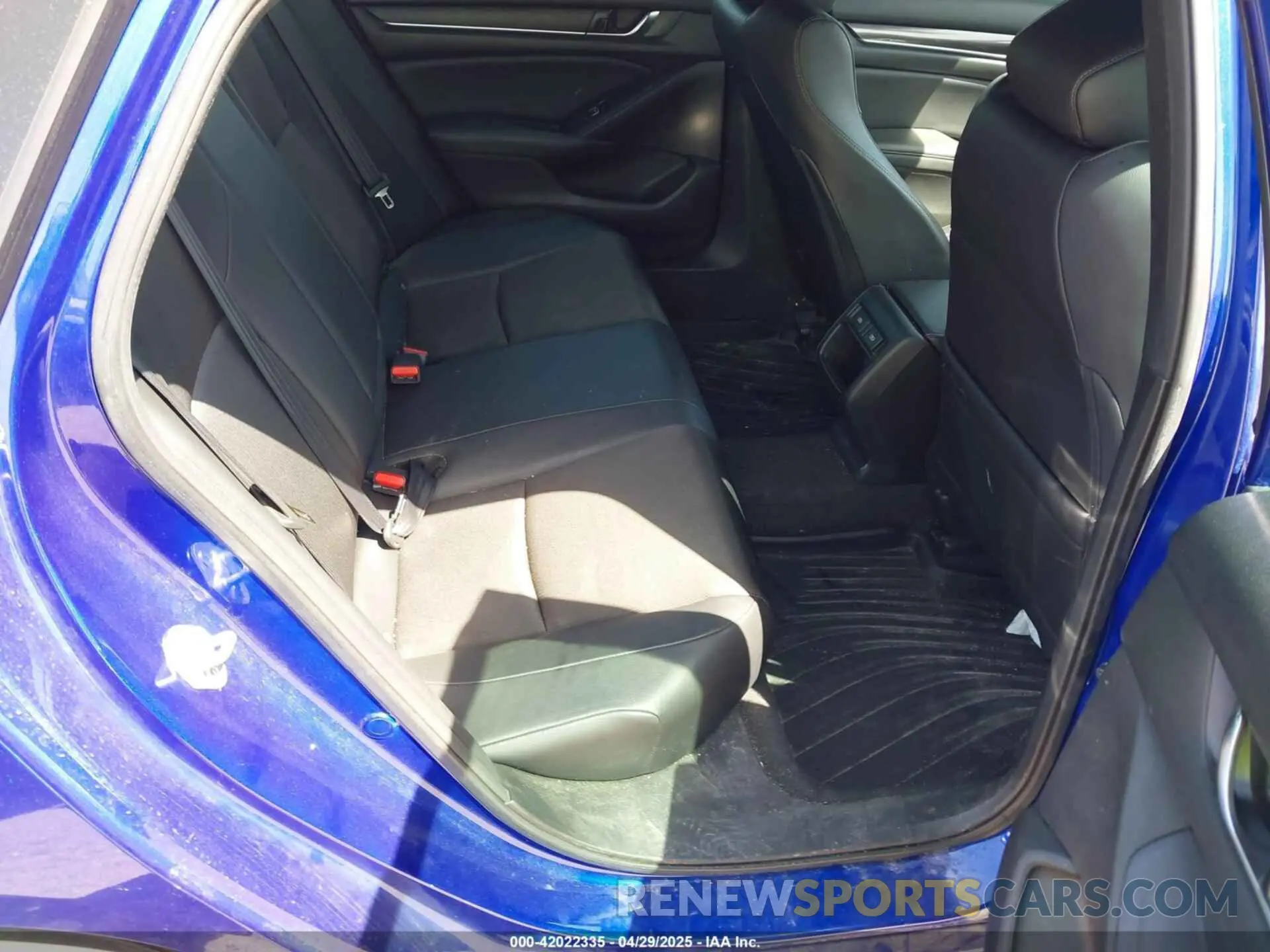 8 Photograph of a damaged car 1HGCV1F38NA042831 HONDA ACCORD 2022