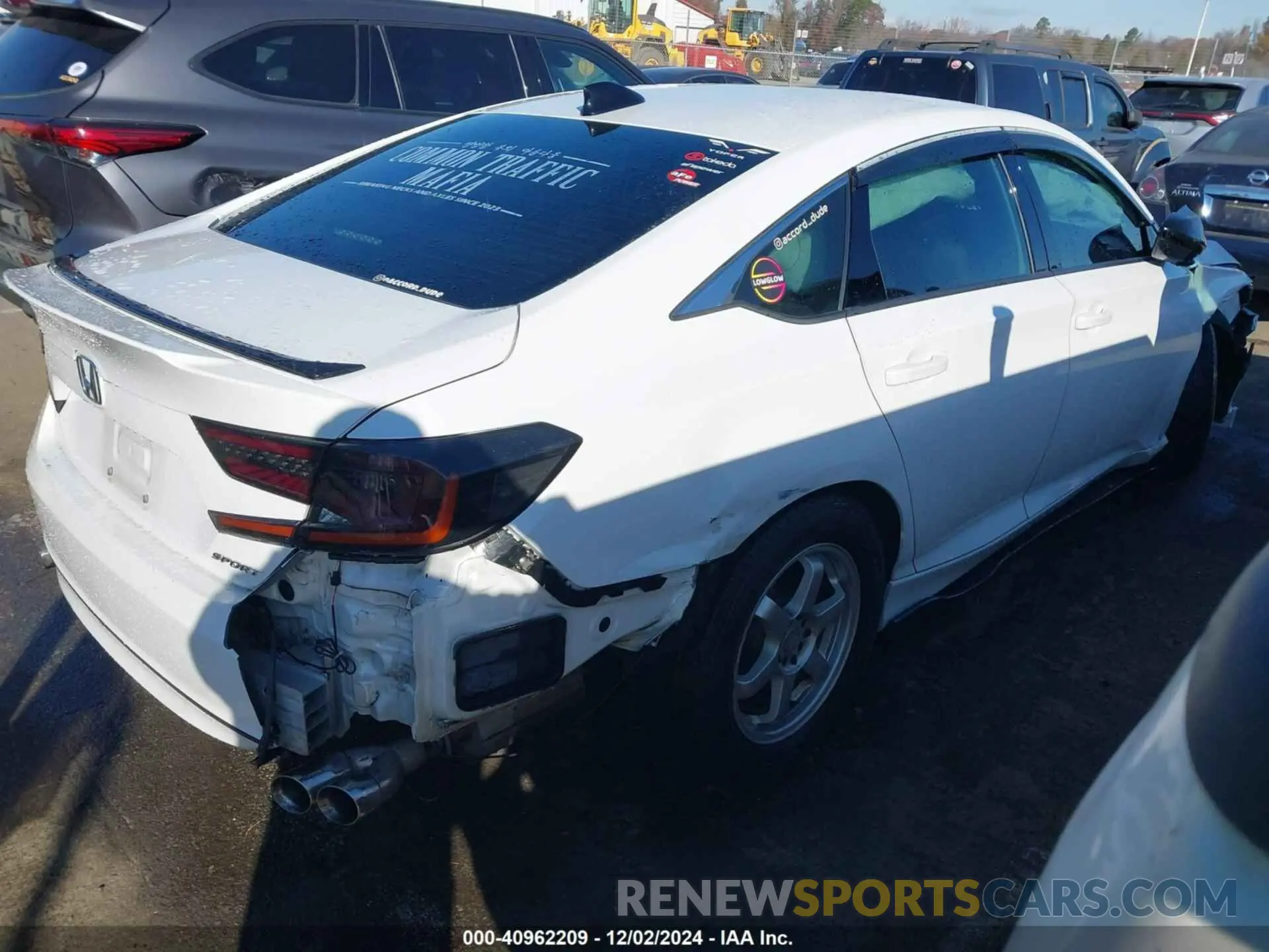 4 Фотография поврежденного автомобиля 1HGCV1F38NA043588 HONDA ACCORD 2022