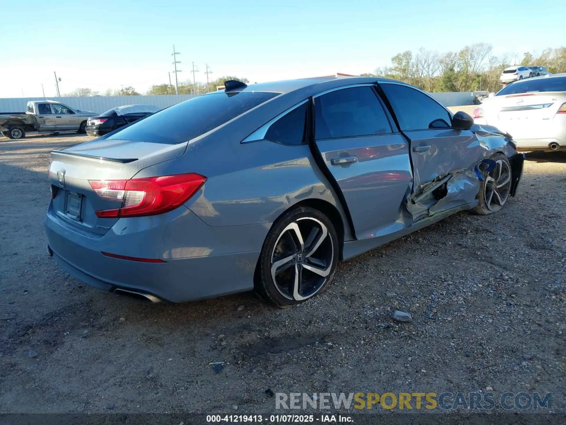 4 Фотография поврежденного автомобиля 1HGCV1F38NA107466 HONDA ACCORD 2022