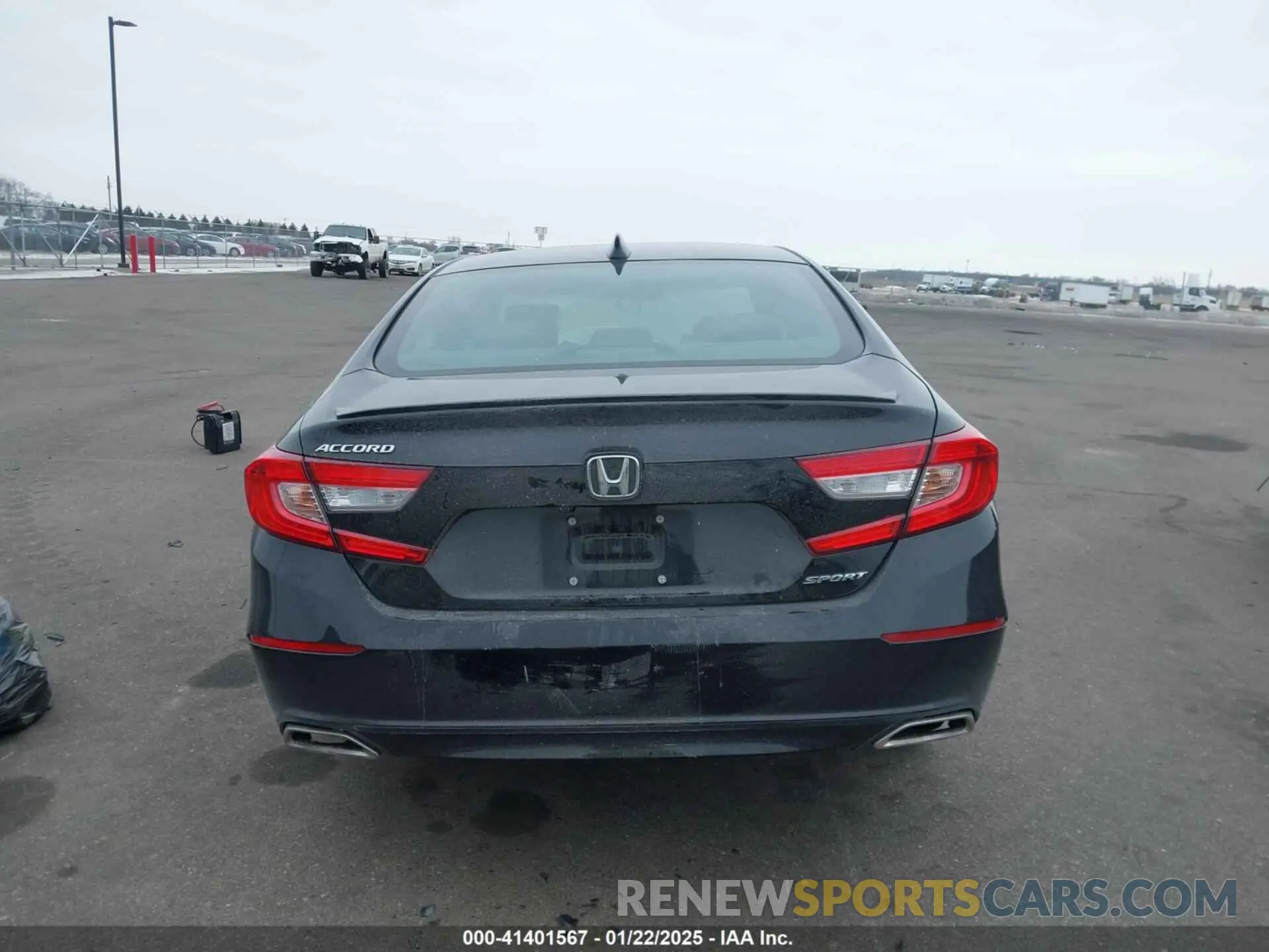 17 Photograph of a damaged car 1HGCV1F39NA037069 HONDA ACCORD 2022