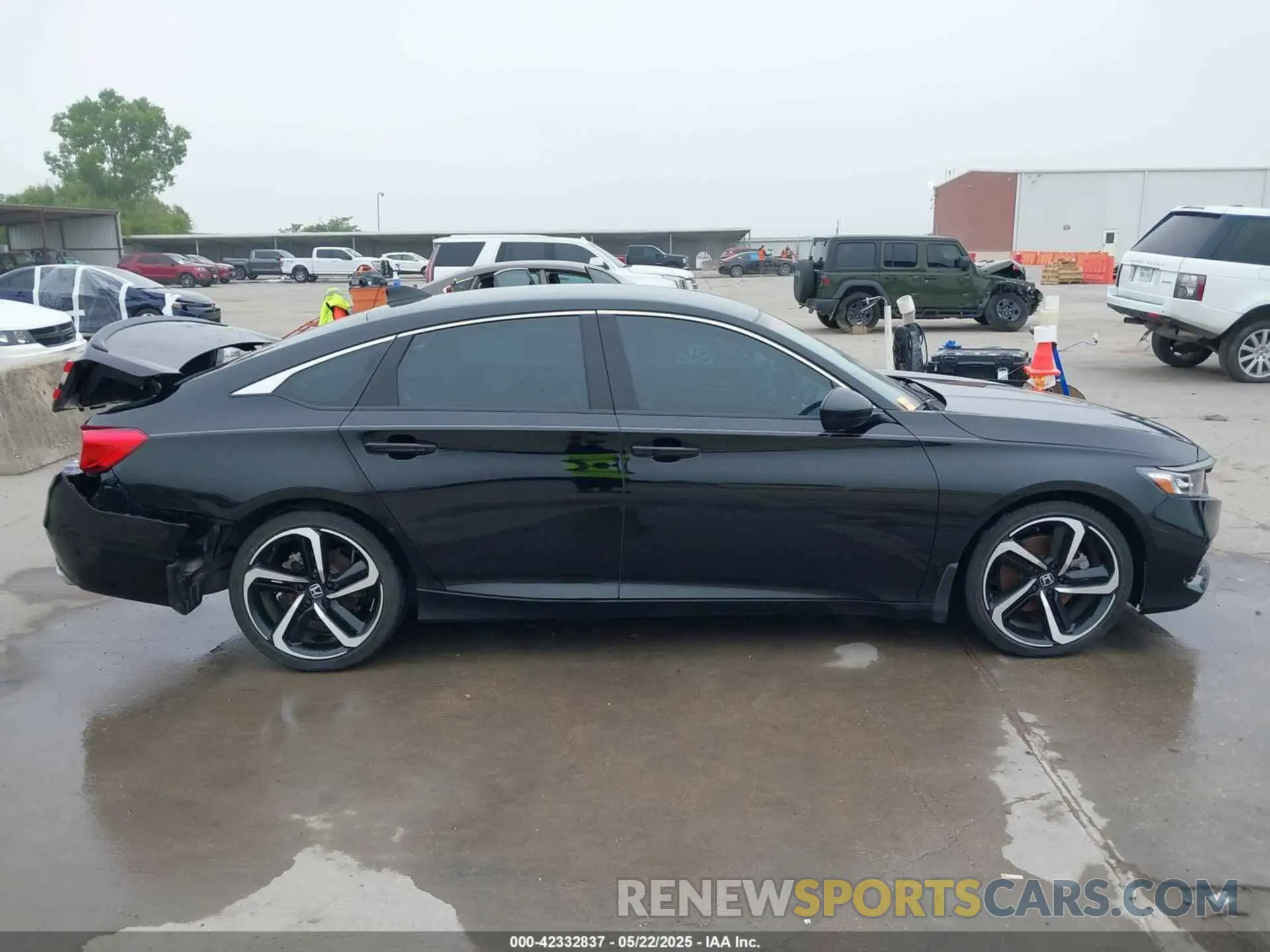 13 Photograph of a damaged car 1HGCV1F39NA070556 HONDA ACCORD 2022