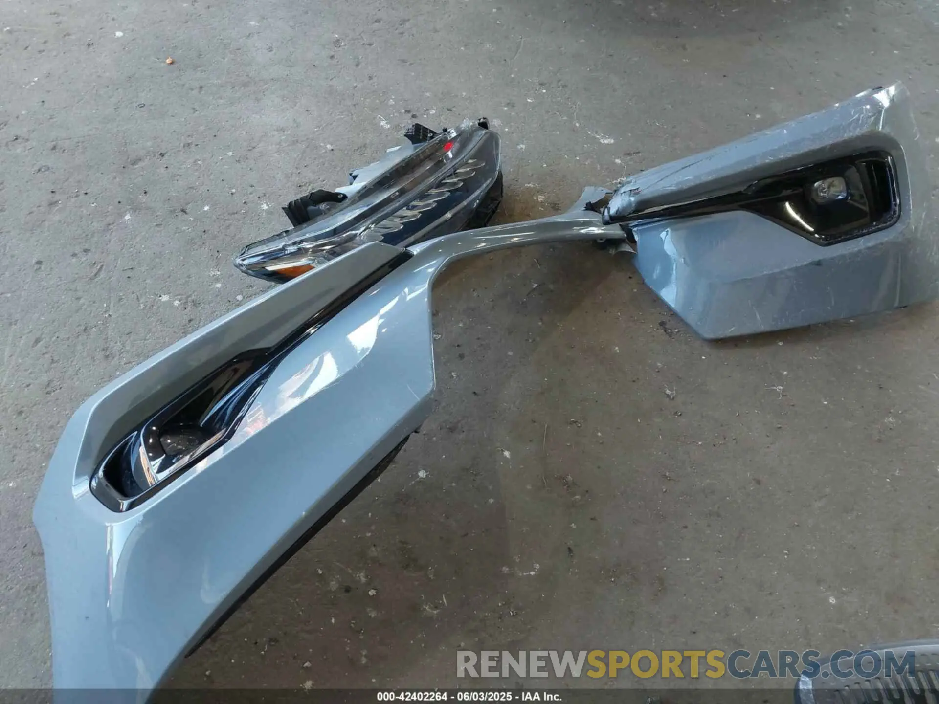 11 Photograph of a damaged car 1HGCV1F39NA108948 HONDA ACCORD 2022