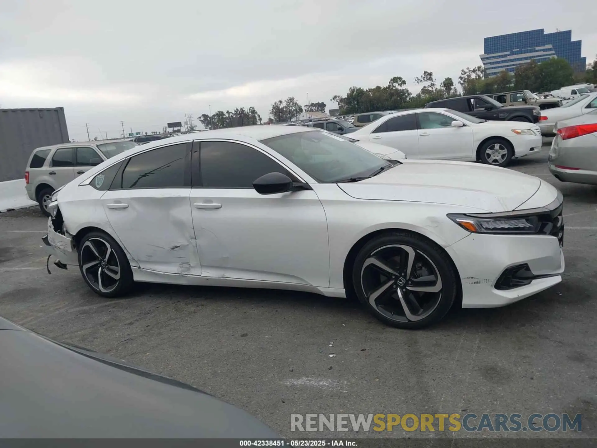 13 Photograph of a damaged car 1HGCV1F3XNA079377 HONDA ACCORD 2022