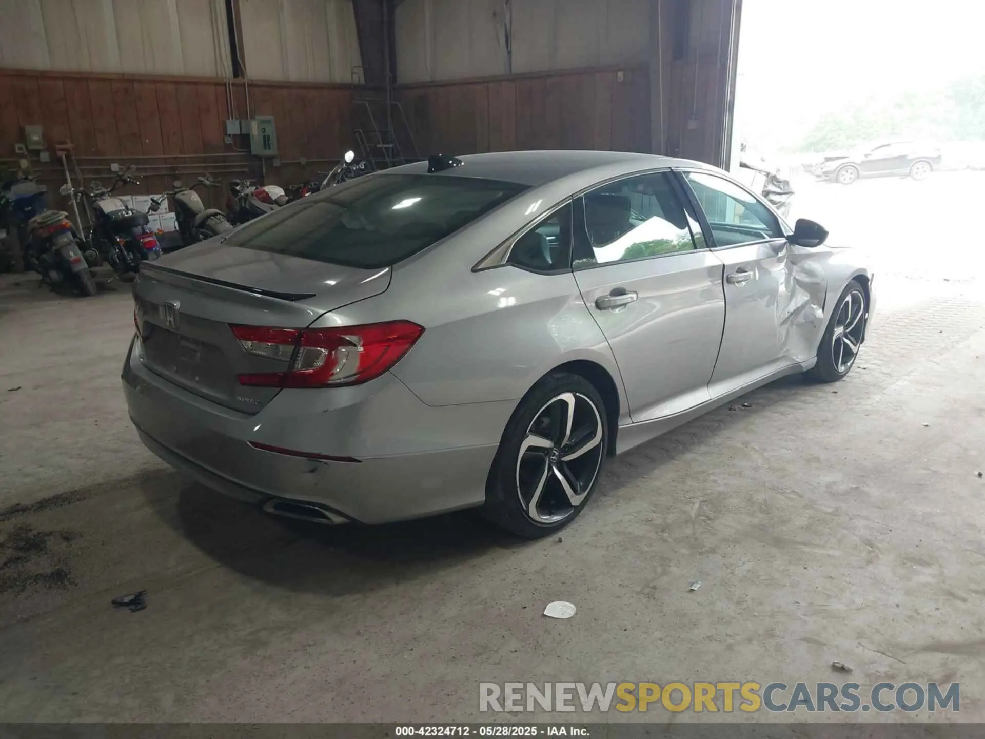 4 Photograph of a damaged car 1HGCV1F3XNA091349 HONDA ACCORD 2022