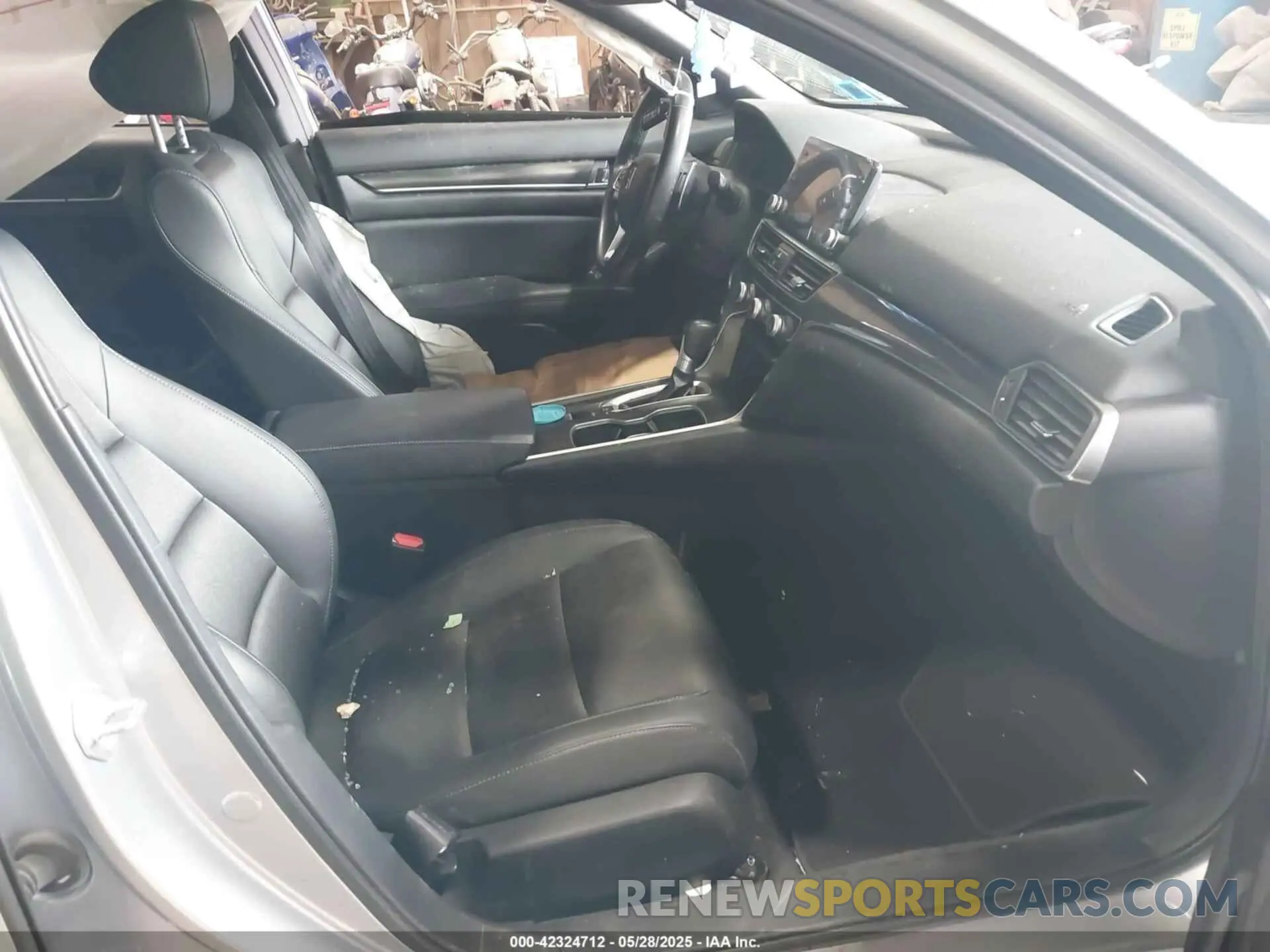 5 Photograph of a damaged car 1HGCV1F3XNA091349 HONDA ACCORD 2022