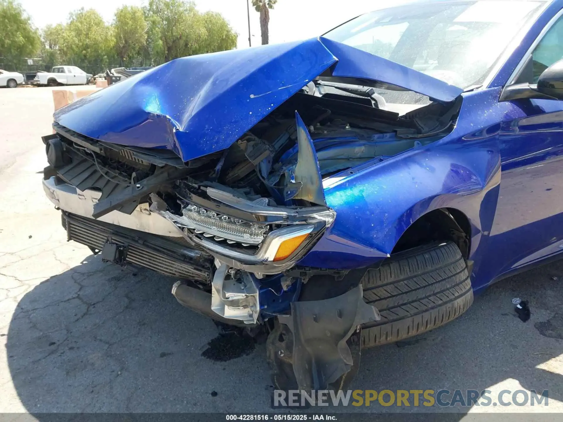 6 Photograph of a damaged car 1HGCV1F42NA016685 HONDA ACCORD 2022