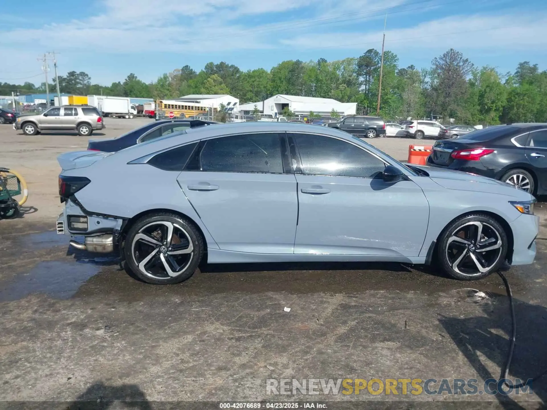 12 Photograph of a damaged car 1HGCV1F43NA027162 HONDA ACCORD 2022