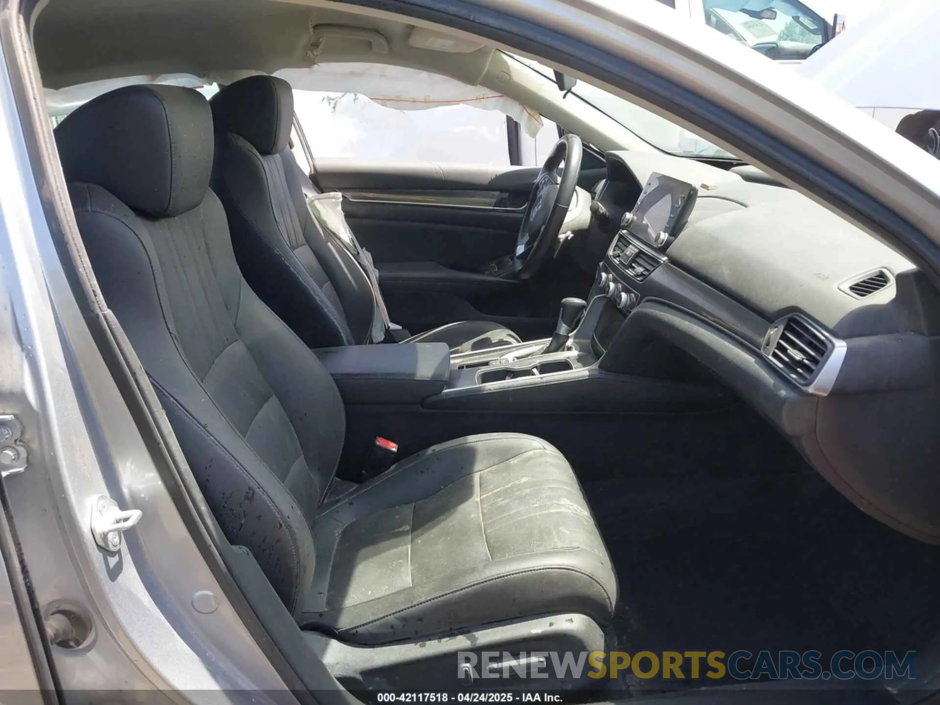 5 Фотография поврежденного автомобиля 1HGCV1F43NA080895 HONDA ACCORD 2022