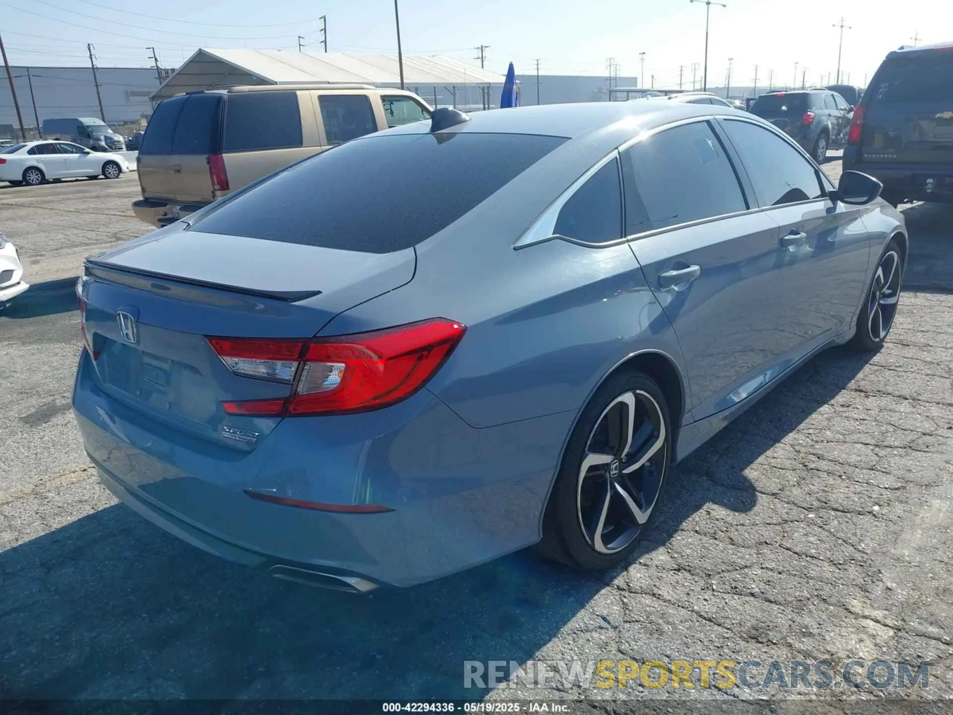 4 Photograph of a damaged car 1HGCV1F44NA082803 HONDA ACCORD 2022