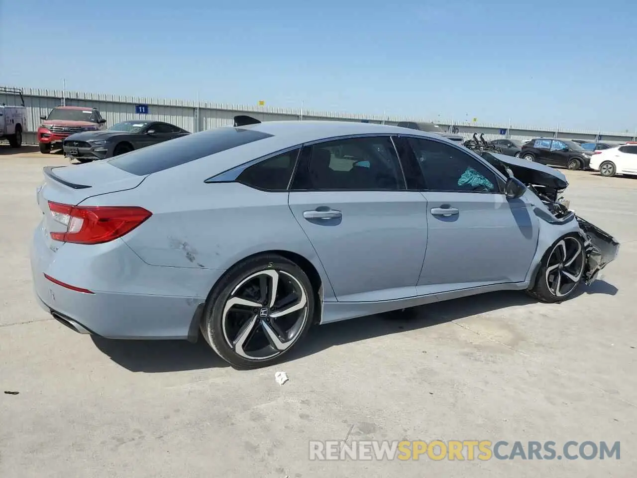 3 Фотография поврежденного автомобиля 1HGCV1F44NA105643 HONDA ACCORD 2022