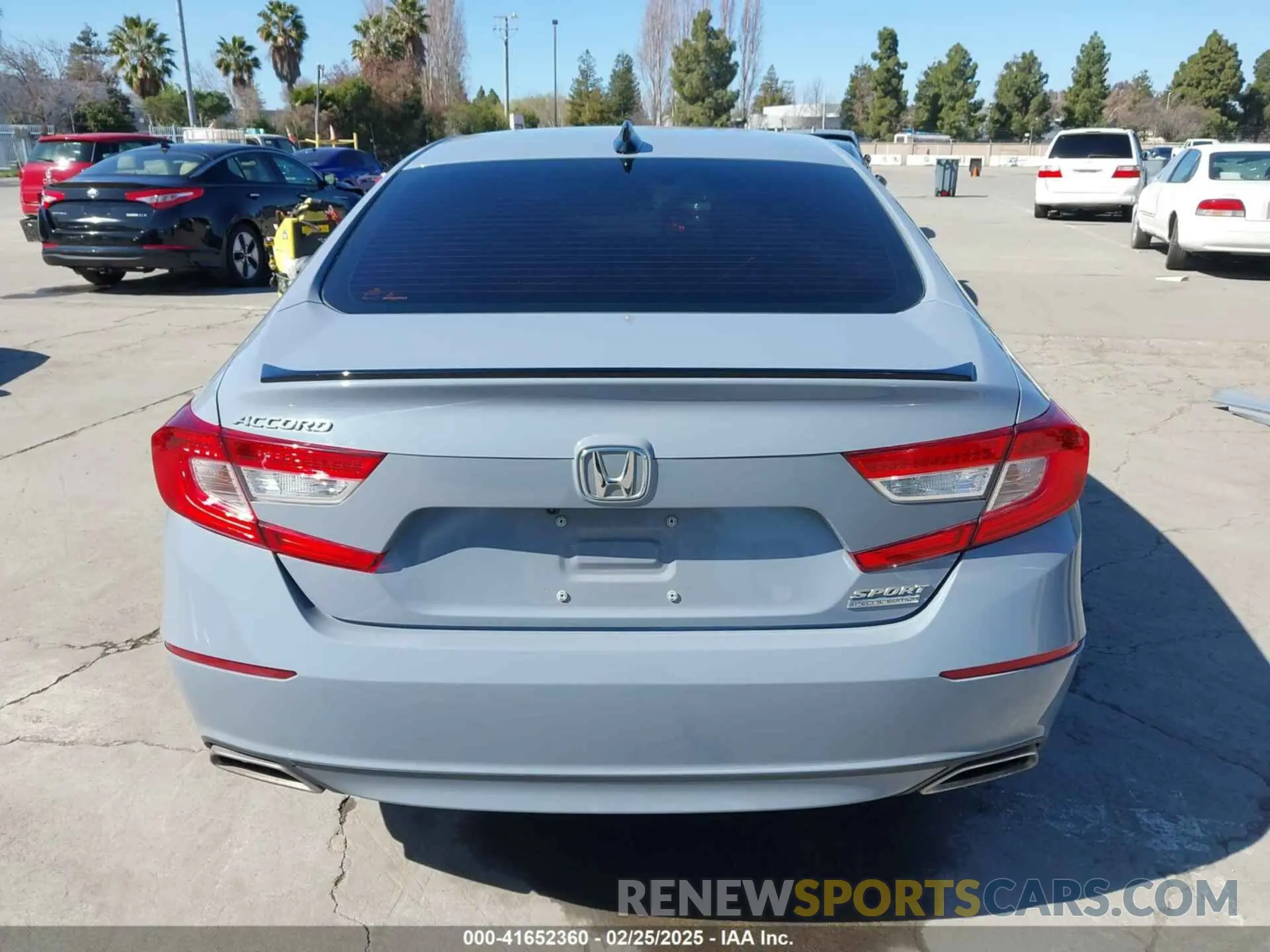 17 Фотография поврежденного автомобиля 1HGCV1F45NA053052 HONDA ACCORD 2022