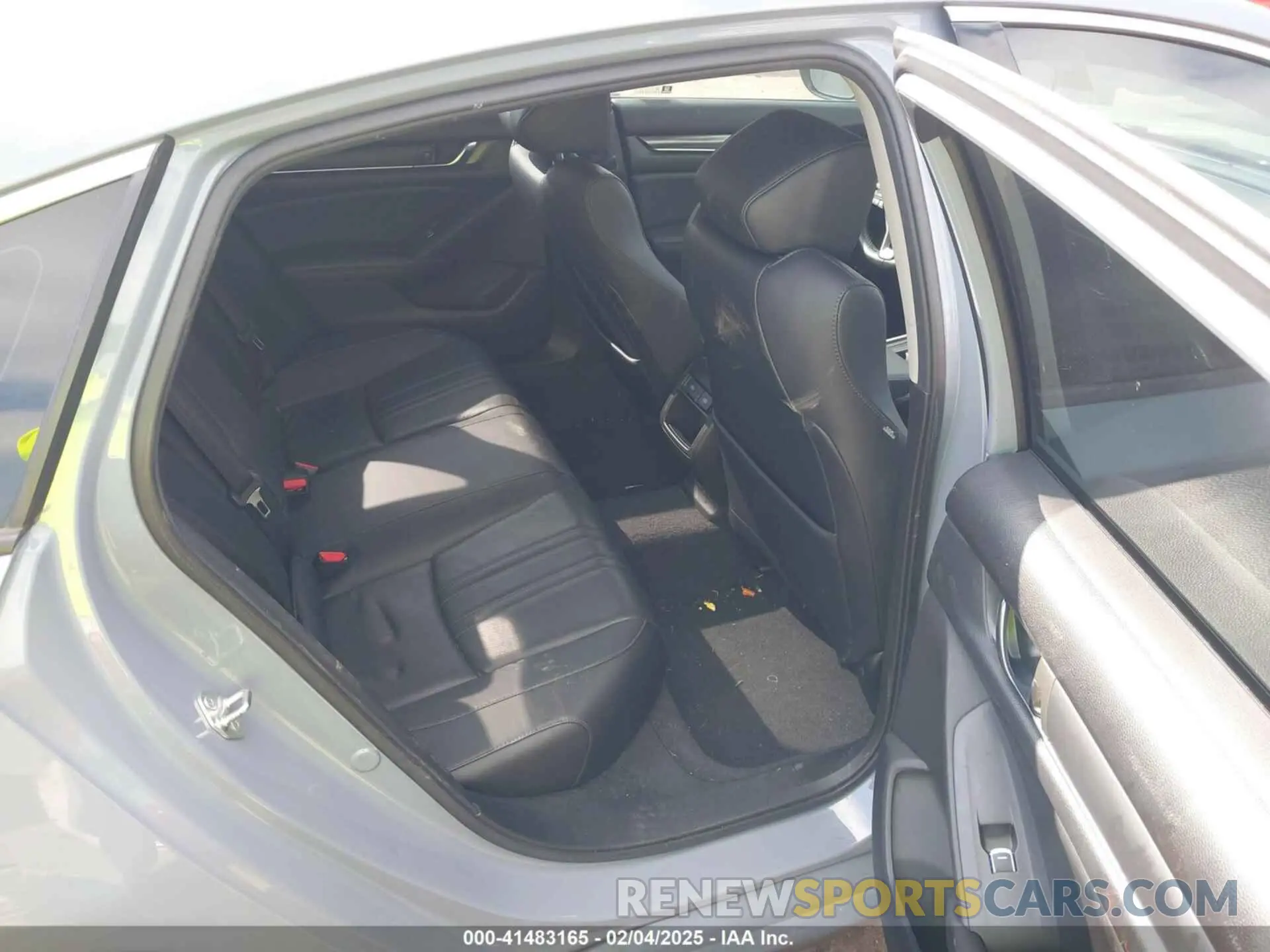 8 Photograph of a damaged car 1HGCV1F48NA011930 HONDA ACCORD 2022