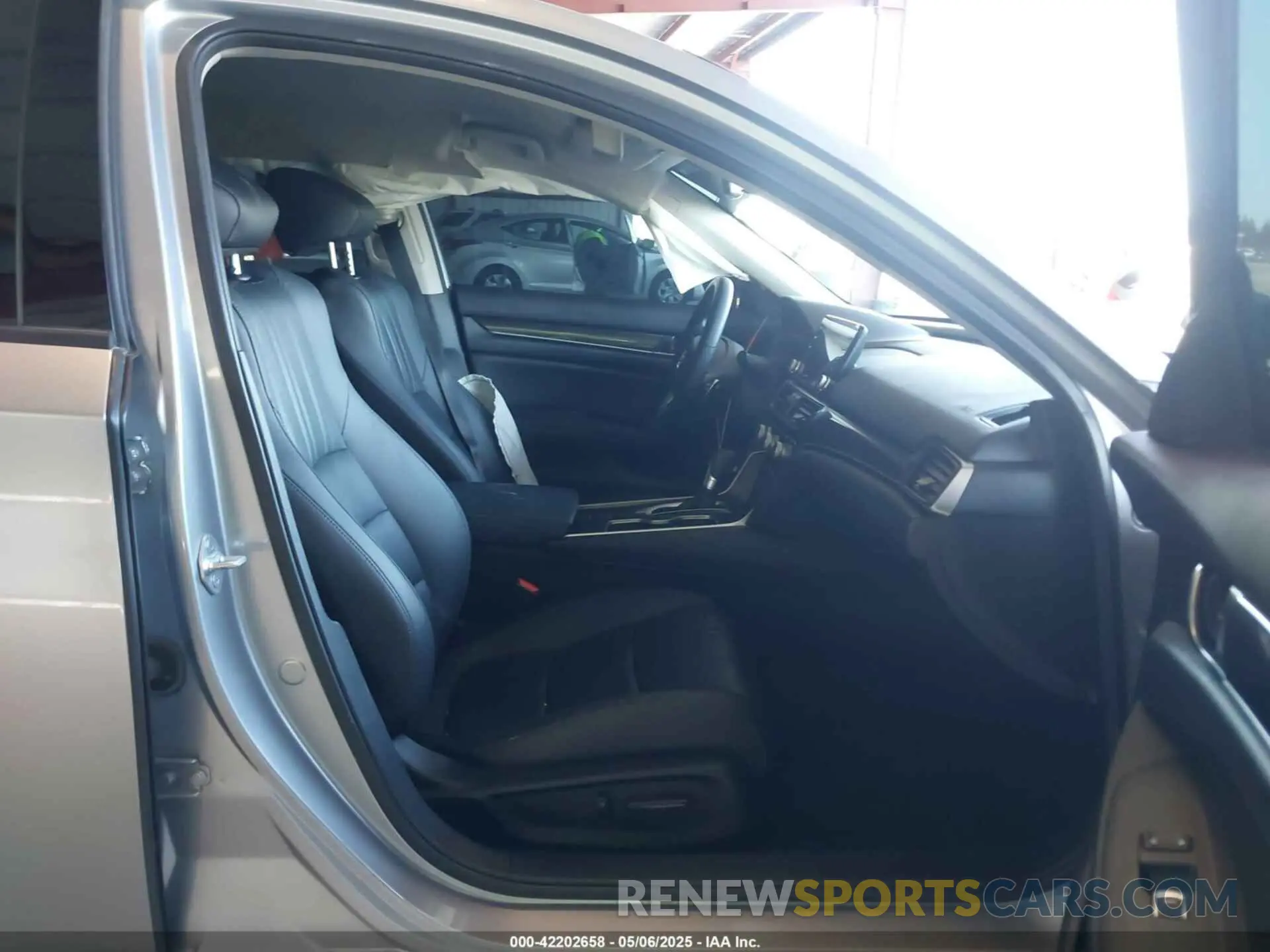 5 Фотография поврежденного автомобиля 1HGCV1F4XNA071448 HONDA ACCORD 2022