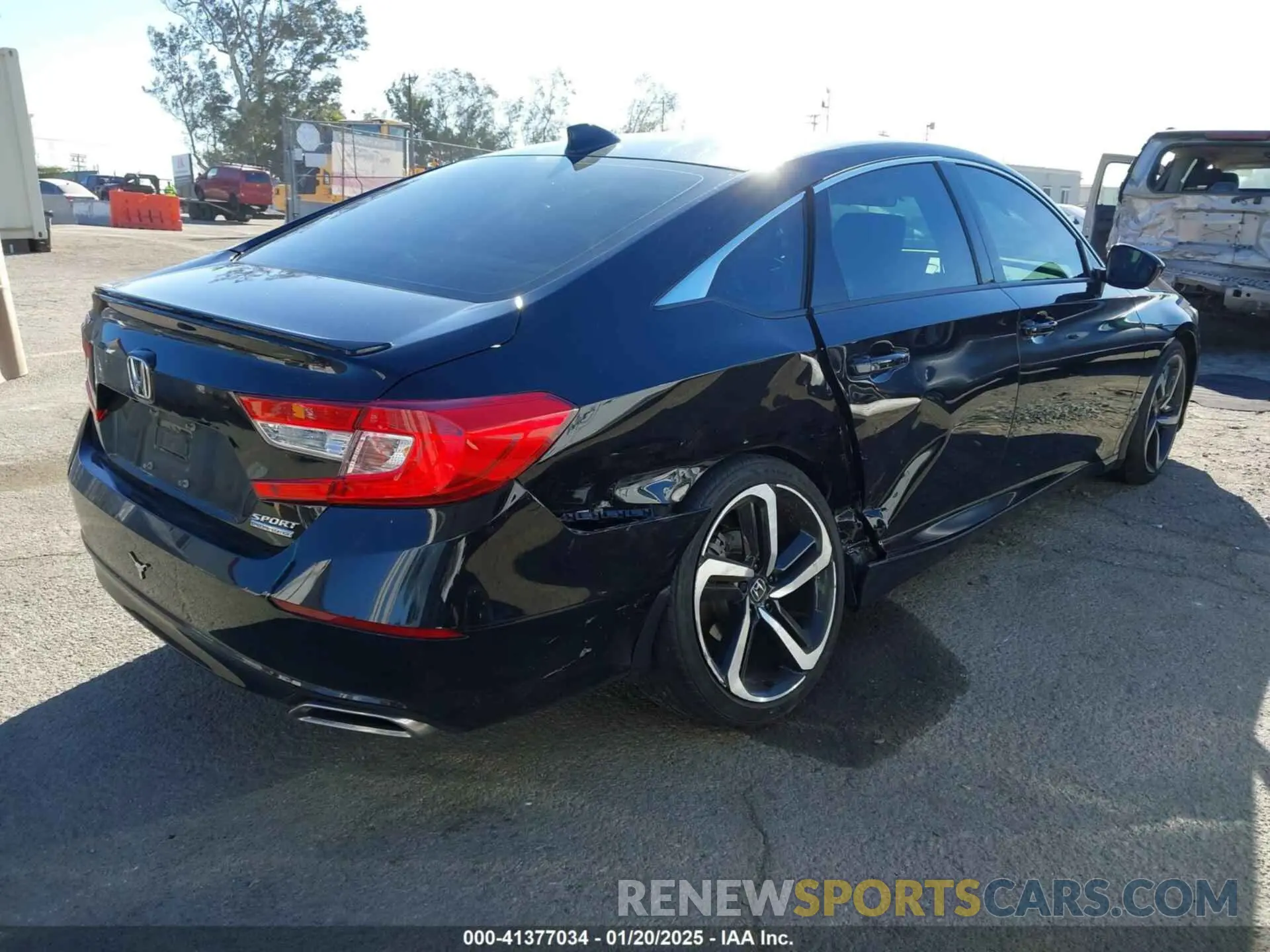 4 Photograph of a damaged car 1HGCV1F4XNA082210 HONDA ACCORD 2022
