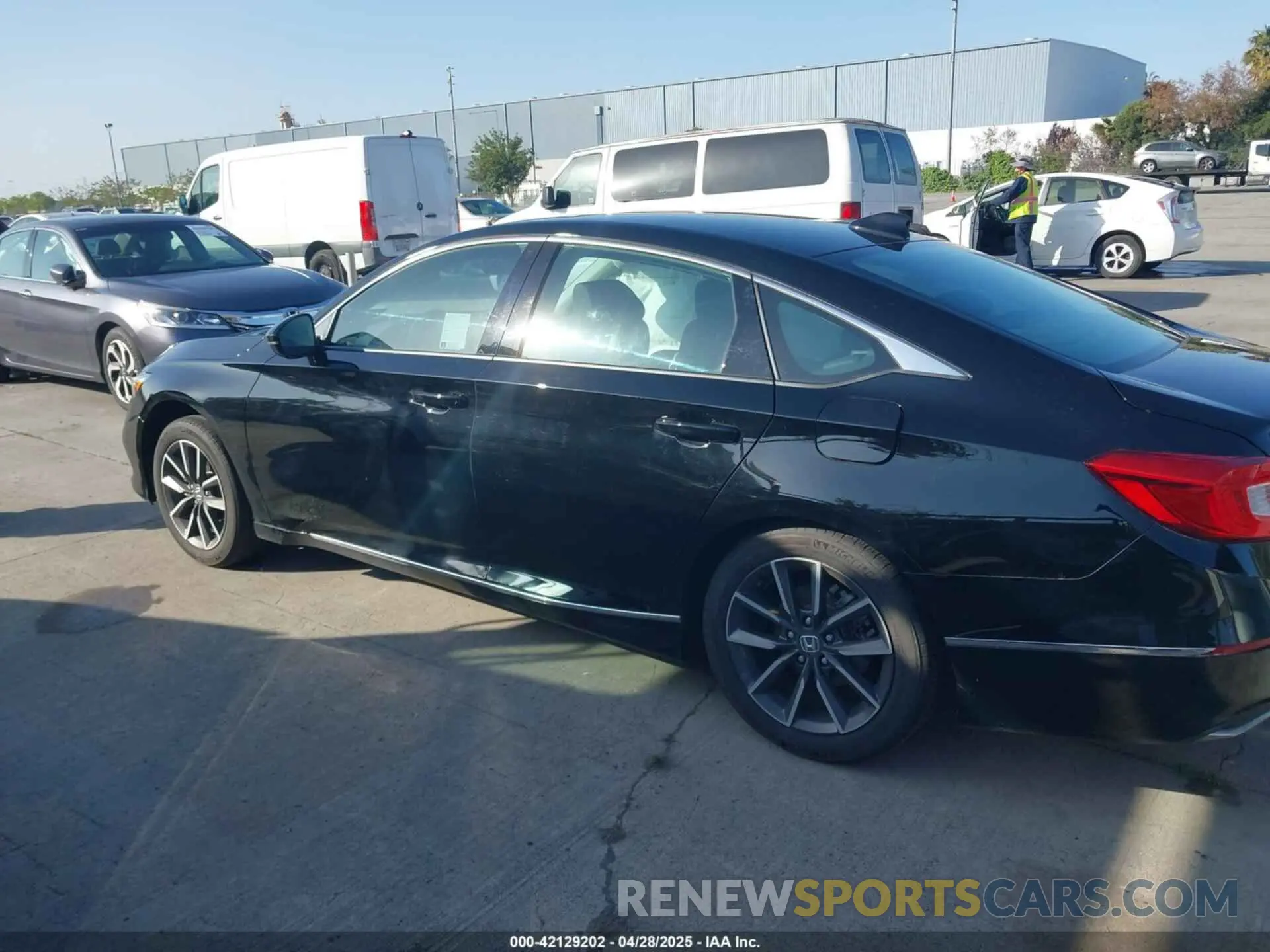 14 Фотография поврежденного автомобиля 1HGCV1F55NA018049 HONDA ACCORD 2022