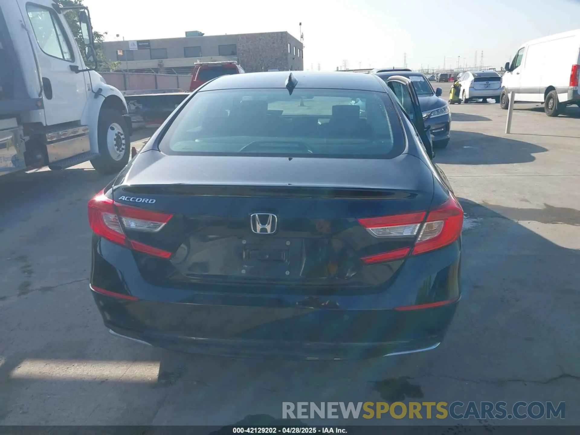 16 Фотография поврежденного автомобиля 1HGCV1F55NA018049 HONDA ACCORD 2022