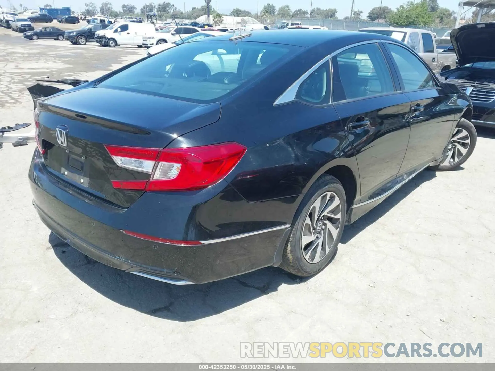 4 Photograph of a damaged car 1HGCV1F56NA029982 HONDA ACCORD 2022
