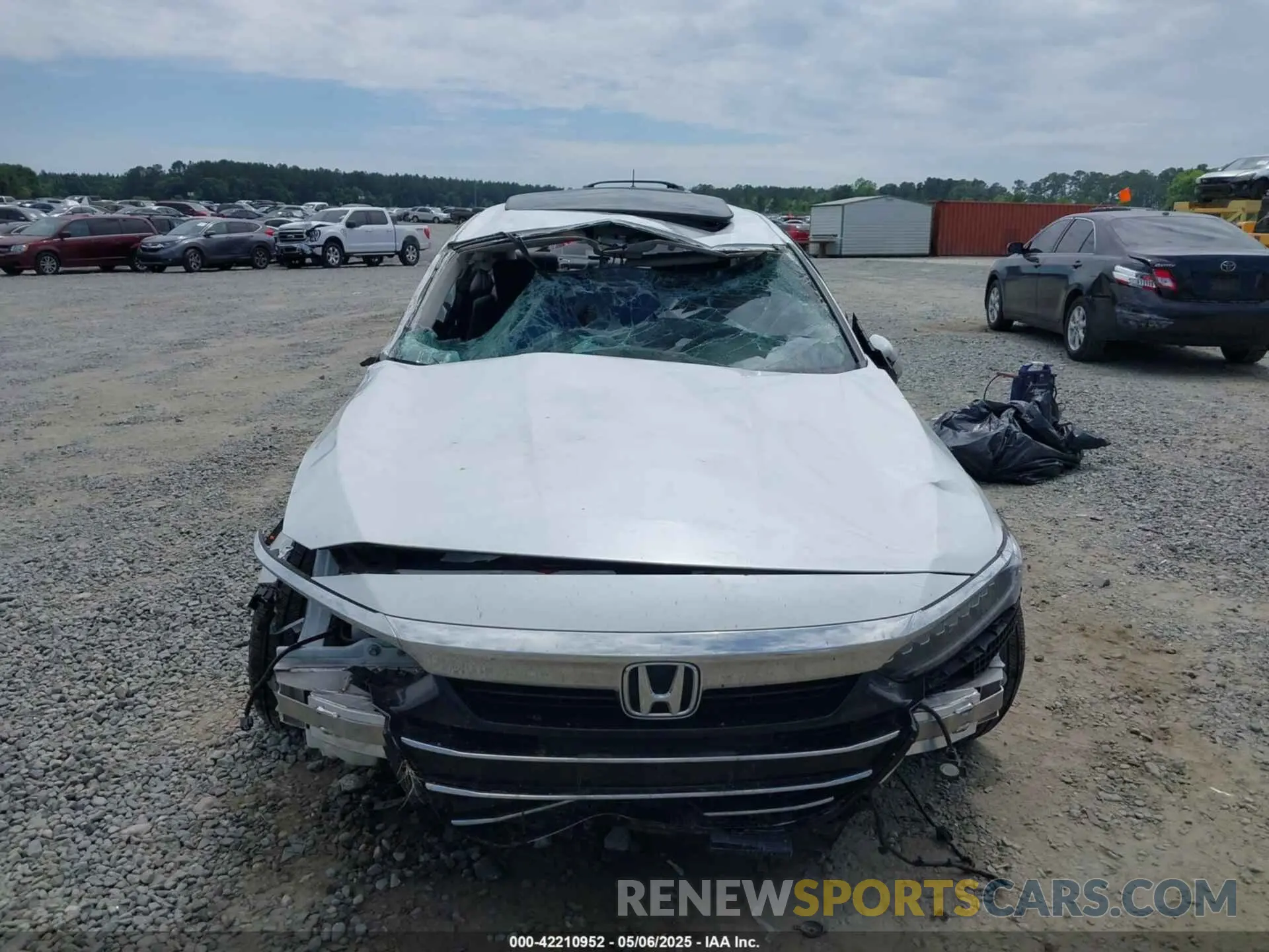 12 Фотография поврежденного автомобиля 1HGCV1F57NA055071 HONDA ACCORD 2022