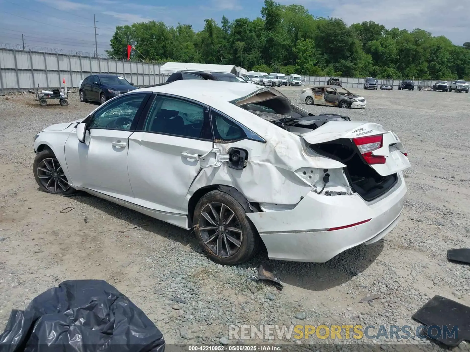 3 Фотография поврежденного автомобиля 1HGCV1F57NA055071 HONDA ACCORD 2022