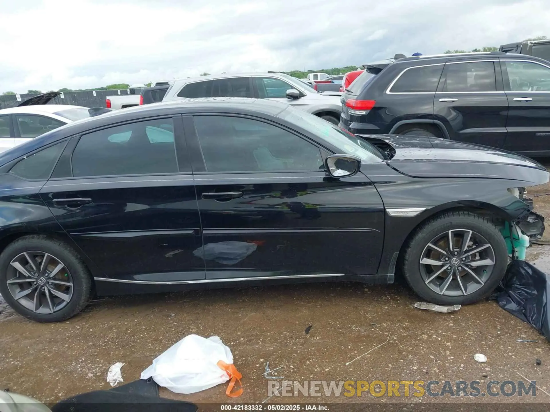 13 Photograph of a damaged car 1HGCV1F58NA033435 HONDA ACCORD 2022