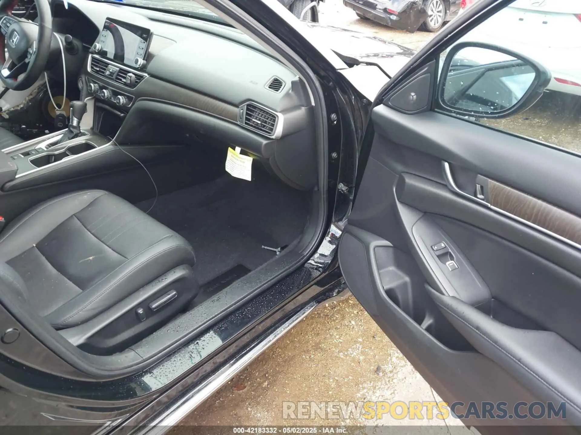 5 Photograph of a damaged car 1HGCV1F58NA033435 HONDA ACCORD 2022