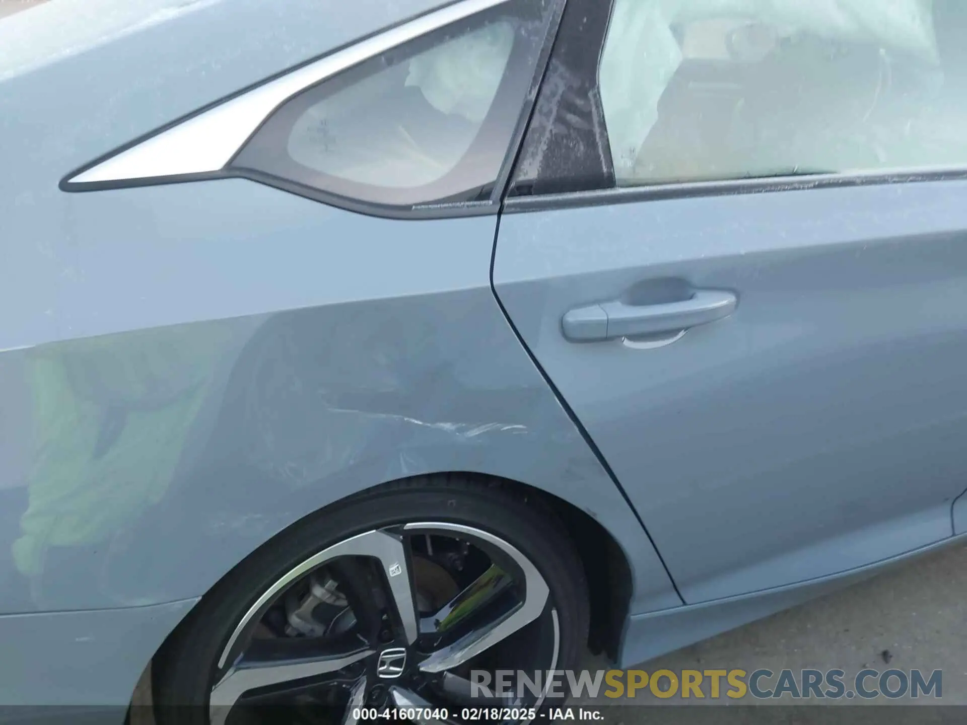 18 Photograph of a damaged car 1HGCV2F33NA025490 HONDA ACCORD 2022