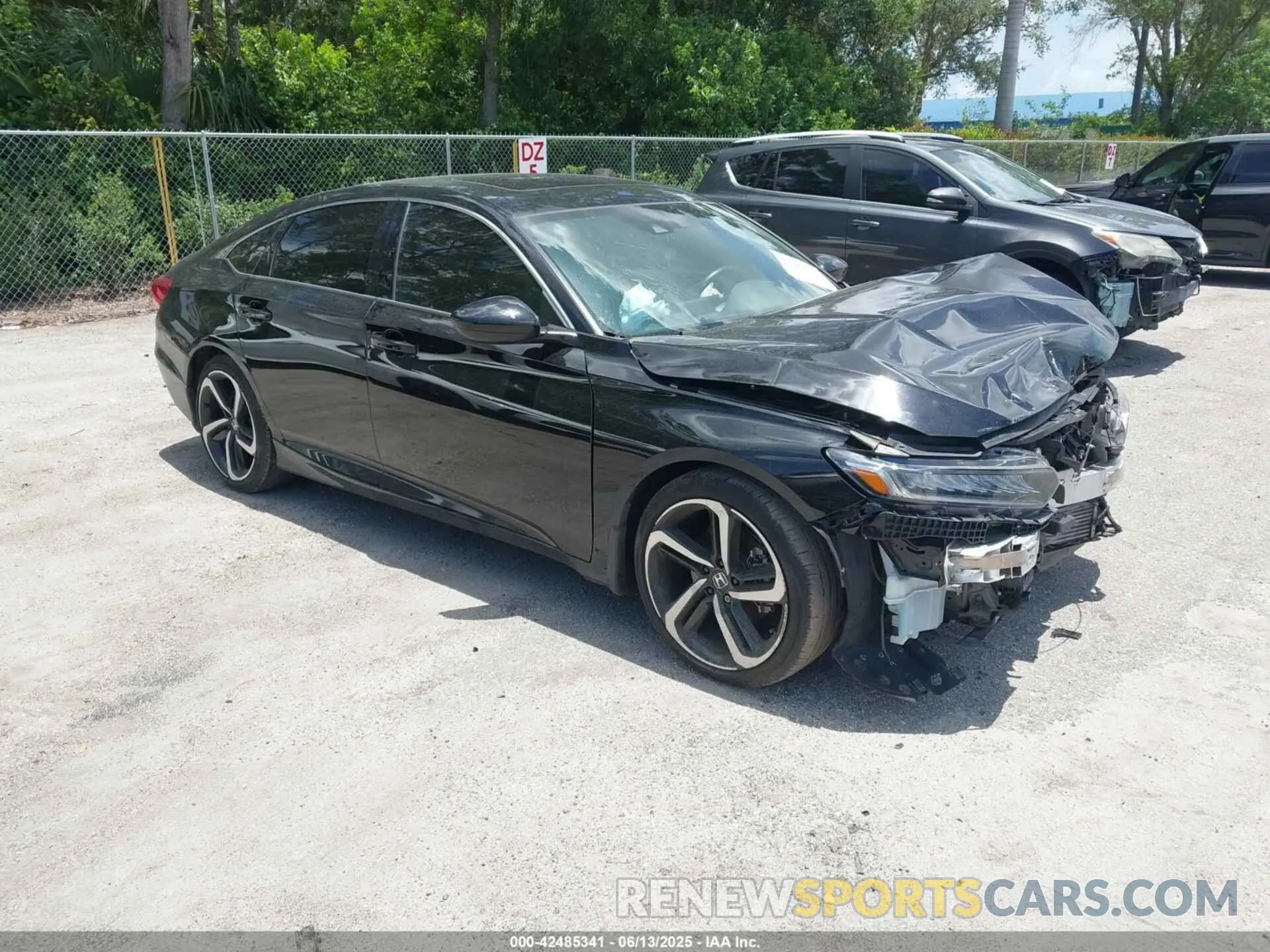 1 Photograph of a damaged car 1HGCV2F35NA014703 HONDA ACCORD 2022