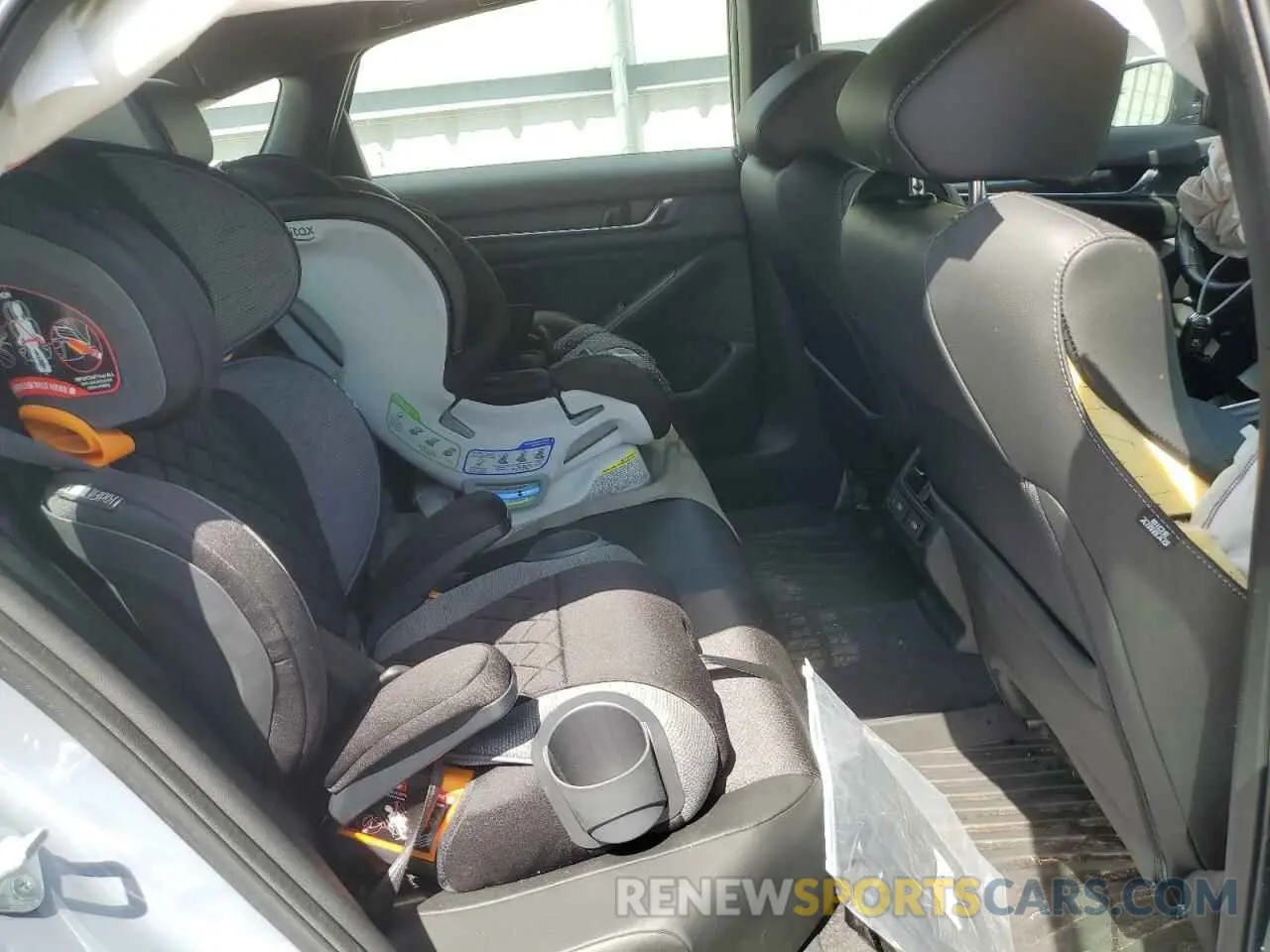 10 Photograph of a damaged car 1HGCV2F35NA019089 HONDA ACCORD 2022