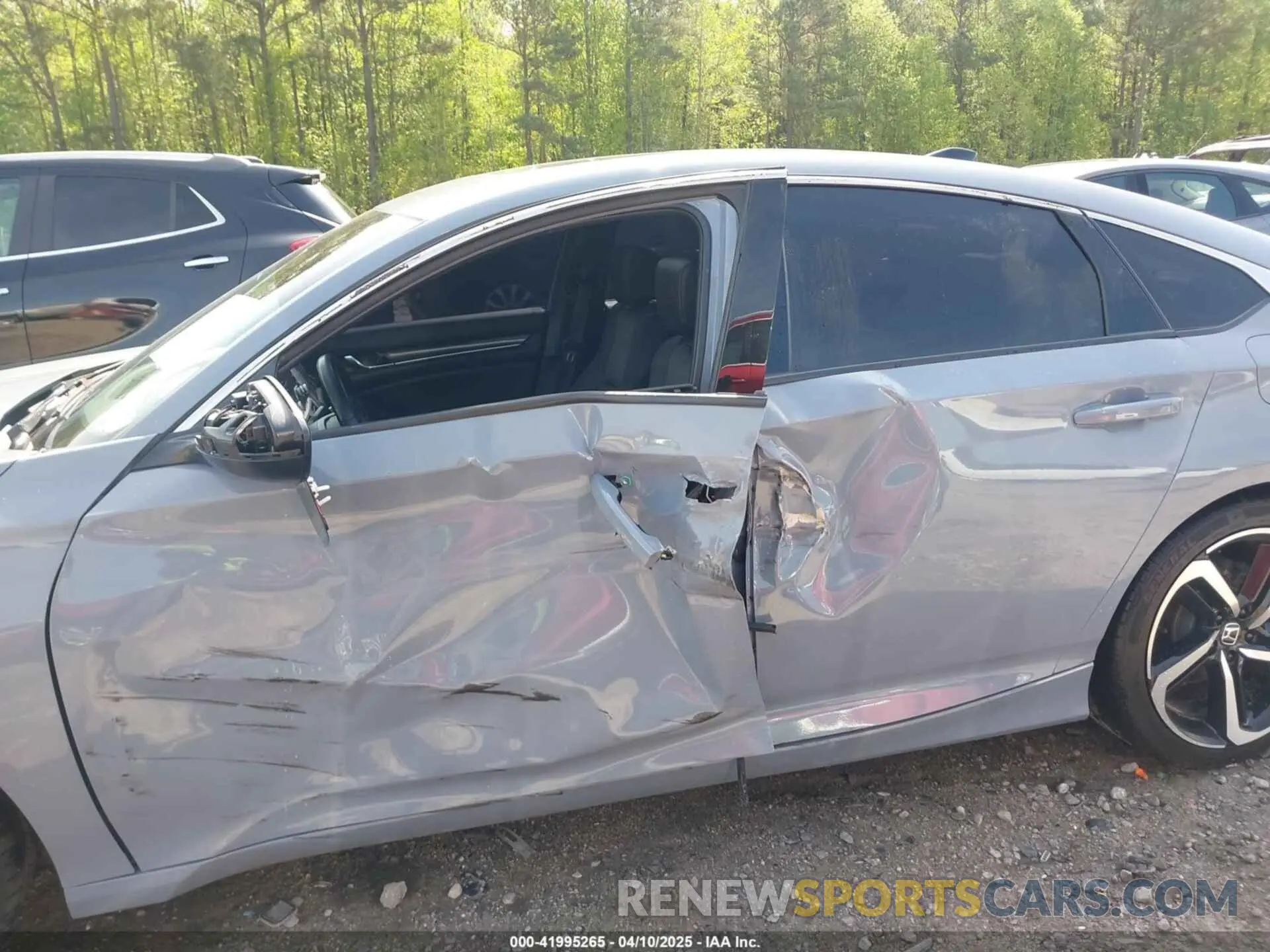 6 Photograph of a damaged car 1HGCV2F36NA019036 HONDA ACCORD 2022