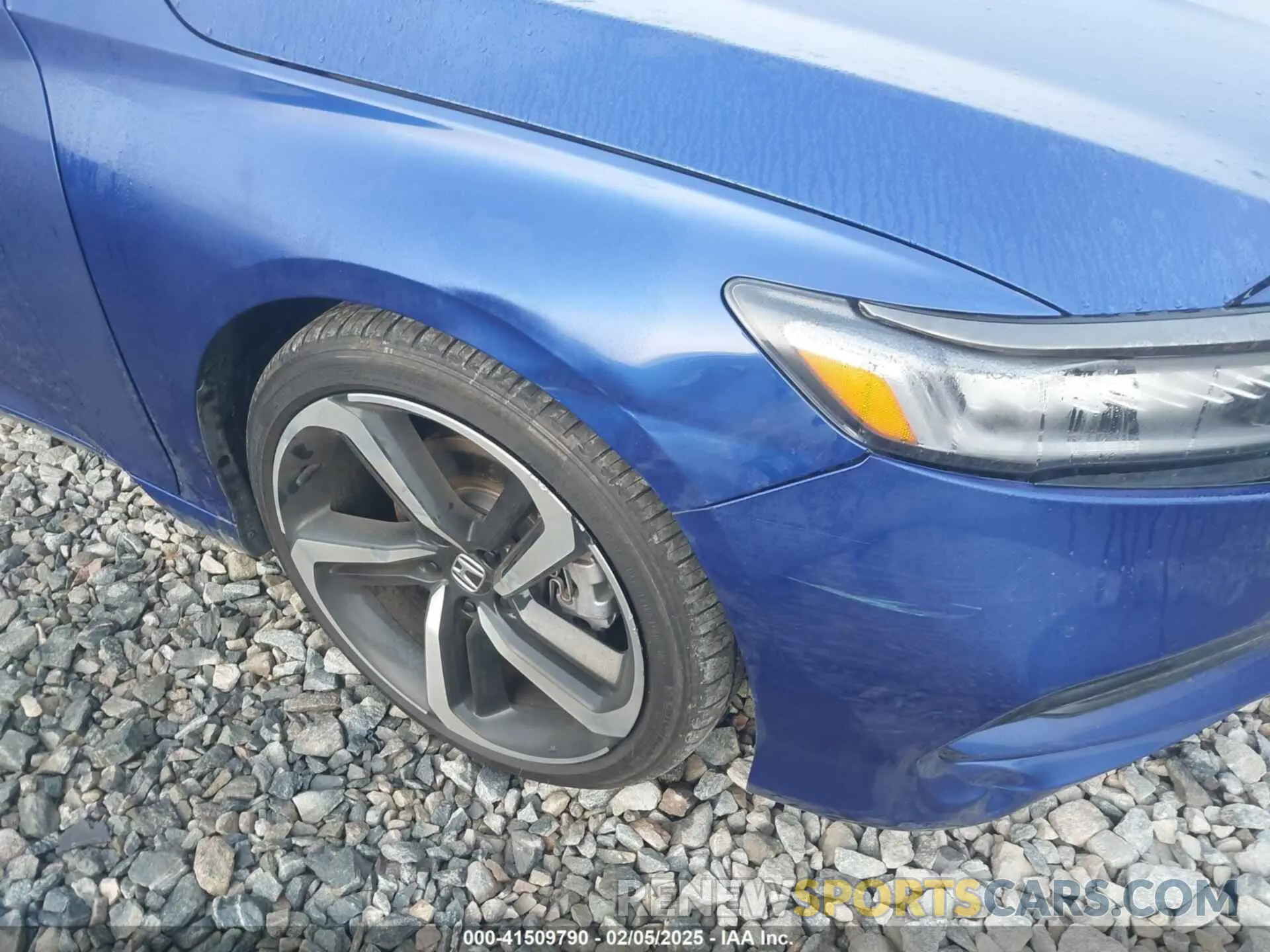 19 Photograph of a damaged car 1HGCV2F39NA010962 HONDA ACCORD 2022