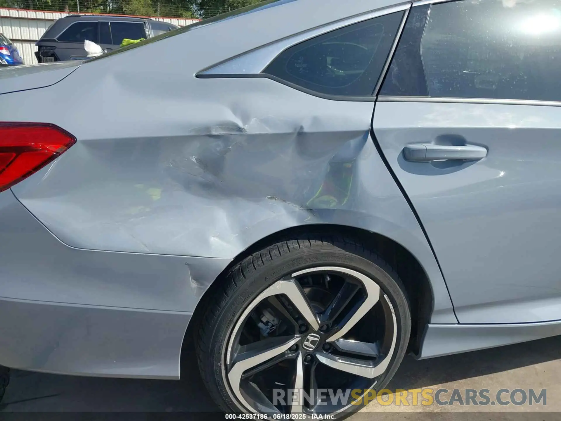 6 Photograph of a damaged car 1HGCV2F3XNA016768 HONDA ACCORD 2022