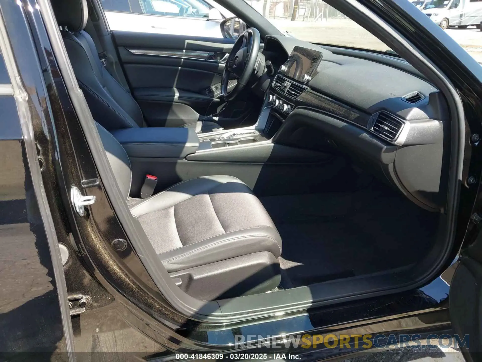 5 Фотография поврежденного автомобиля 1HGCV3F20NA010670 HONDA ACCORD 2022
