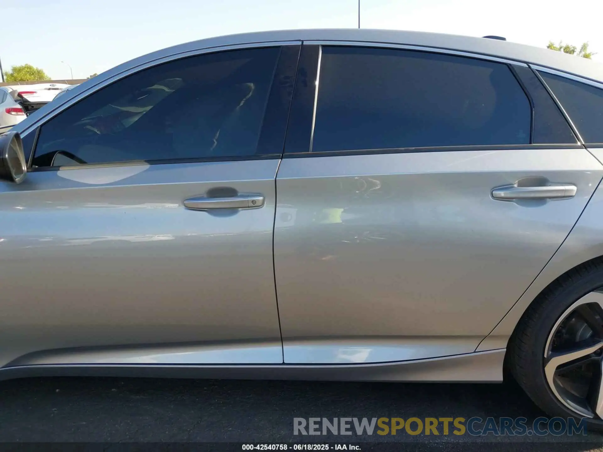 15 Photograph of a damaged car 1HGCV3F20NA047251 HONDA ACCORD 2022